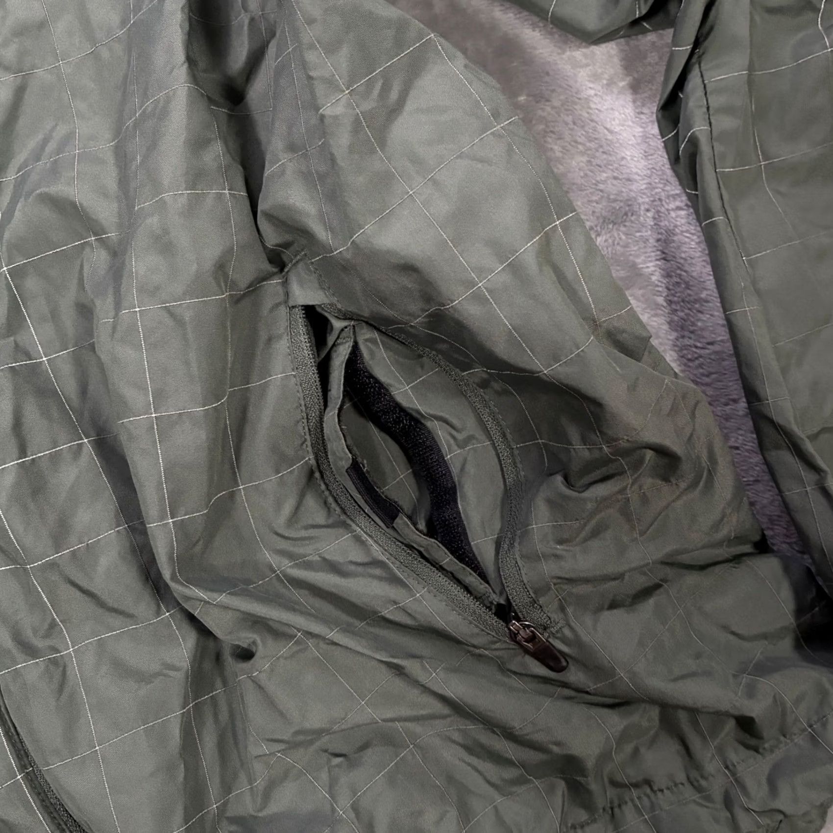 Nike Nike Mens Flicker Flash 3M Hurricane Jacket Medium Gray Light Weight Size US M / EU 48-50 / 2 - 5 Thumbnail