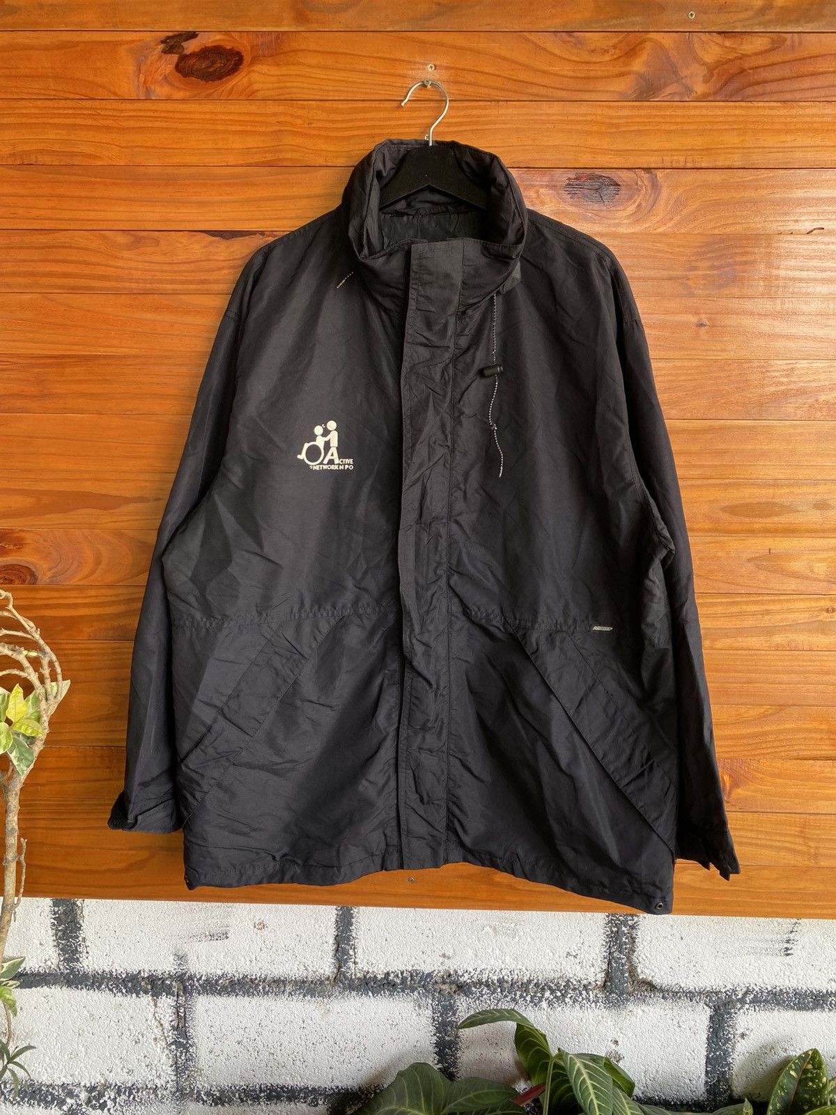 Vintage Vintage REDSKINS Active Network NPO Black Hooded Jacket |l Size US XL / EU 56 / 4 - 3 Thumbnail