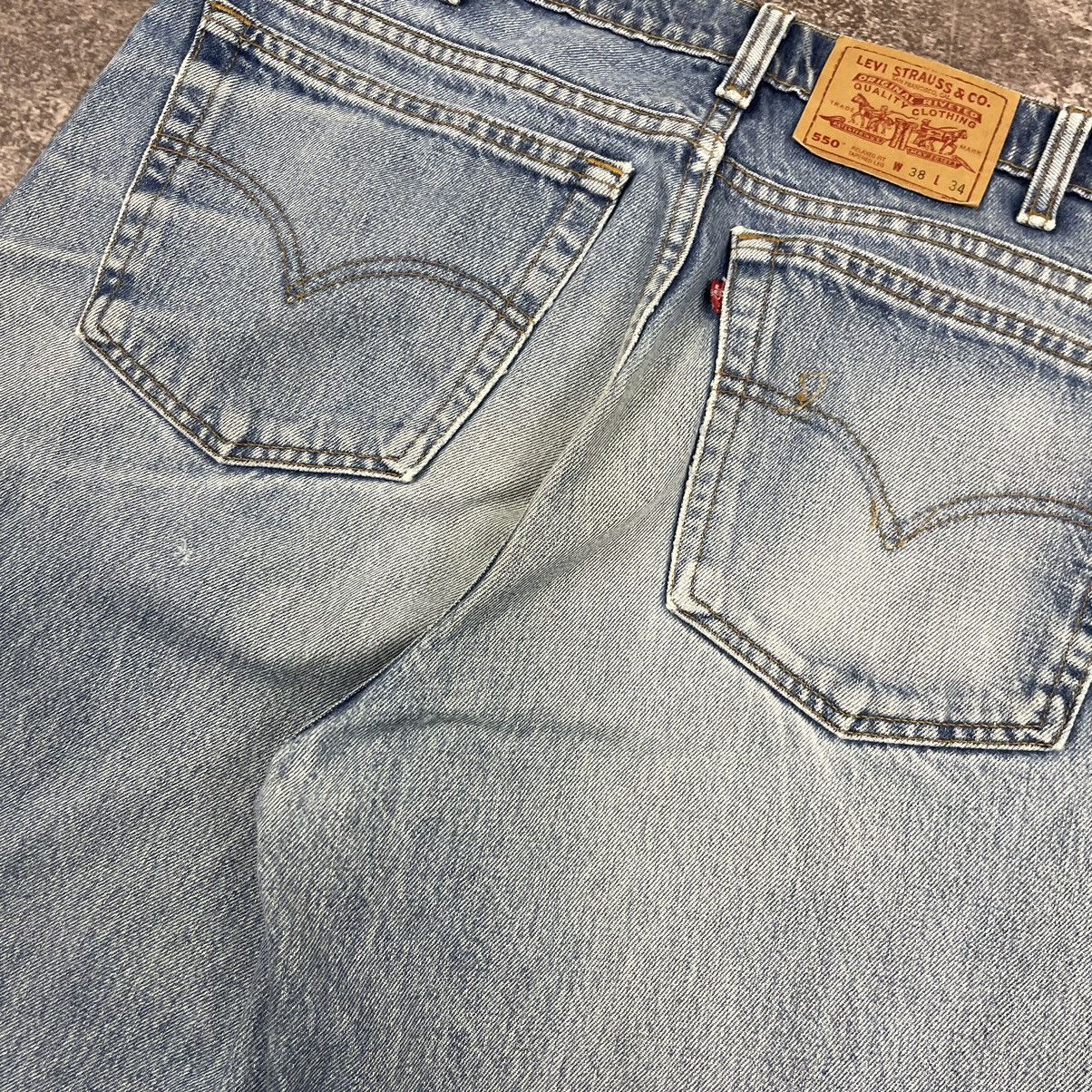 Levi's Vintage Levi’s 550 Relaxed Fit Made in Canada Denim Jeans Size US 38 / EU 54 - 5 Thumbnail