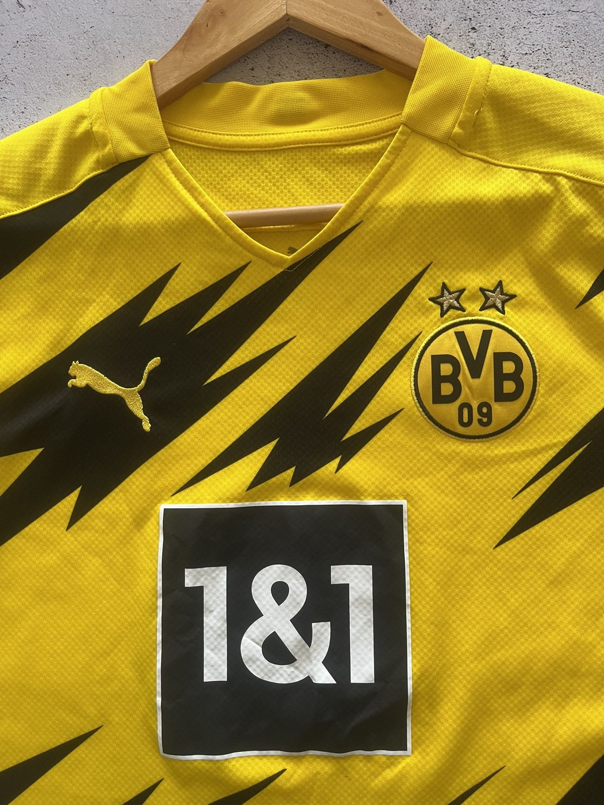 Puma PUMA BORUSSIA DORTMUND BVB 20/21 HOME SOCCER JERSEY,FOOTBALL Size US S / EU 44-46 / 1 - 3 Thumbnail