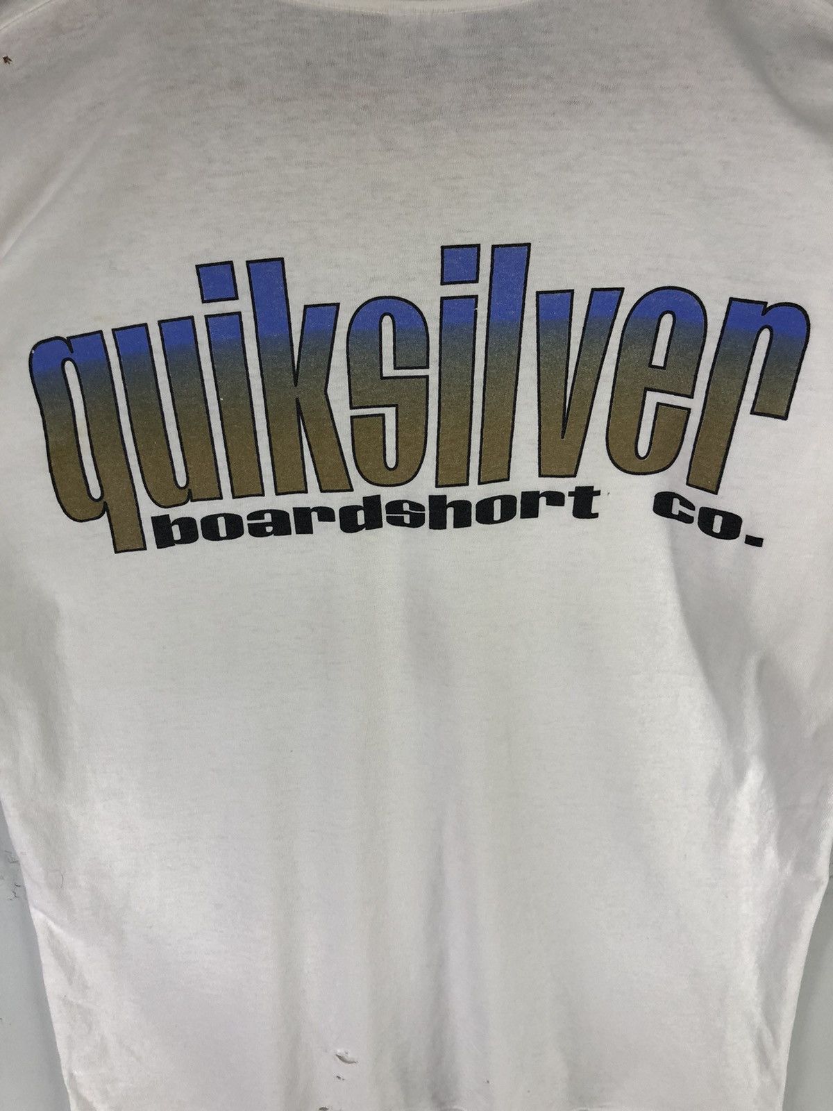 Quiksilver Vintage Quiksilver Big Spellout Distressed Tshirt Size US L / EU 52-54 / 3 - 18 Thumbnail