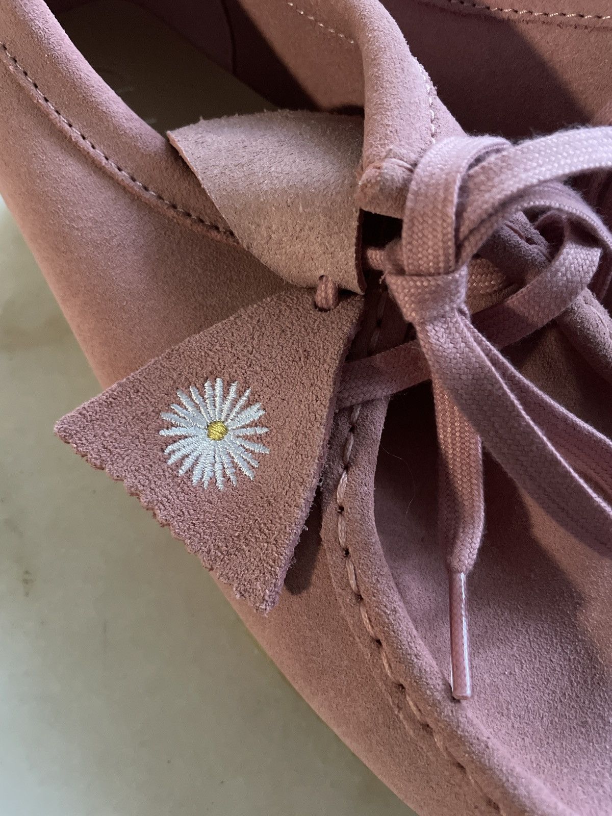 Clarks WALLABEE CLARKS ORIGINALS BLUSH PINK SUEDE SHOES Size US 9.5 / IT 39.5 - 6 Thumbnail