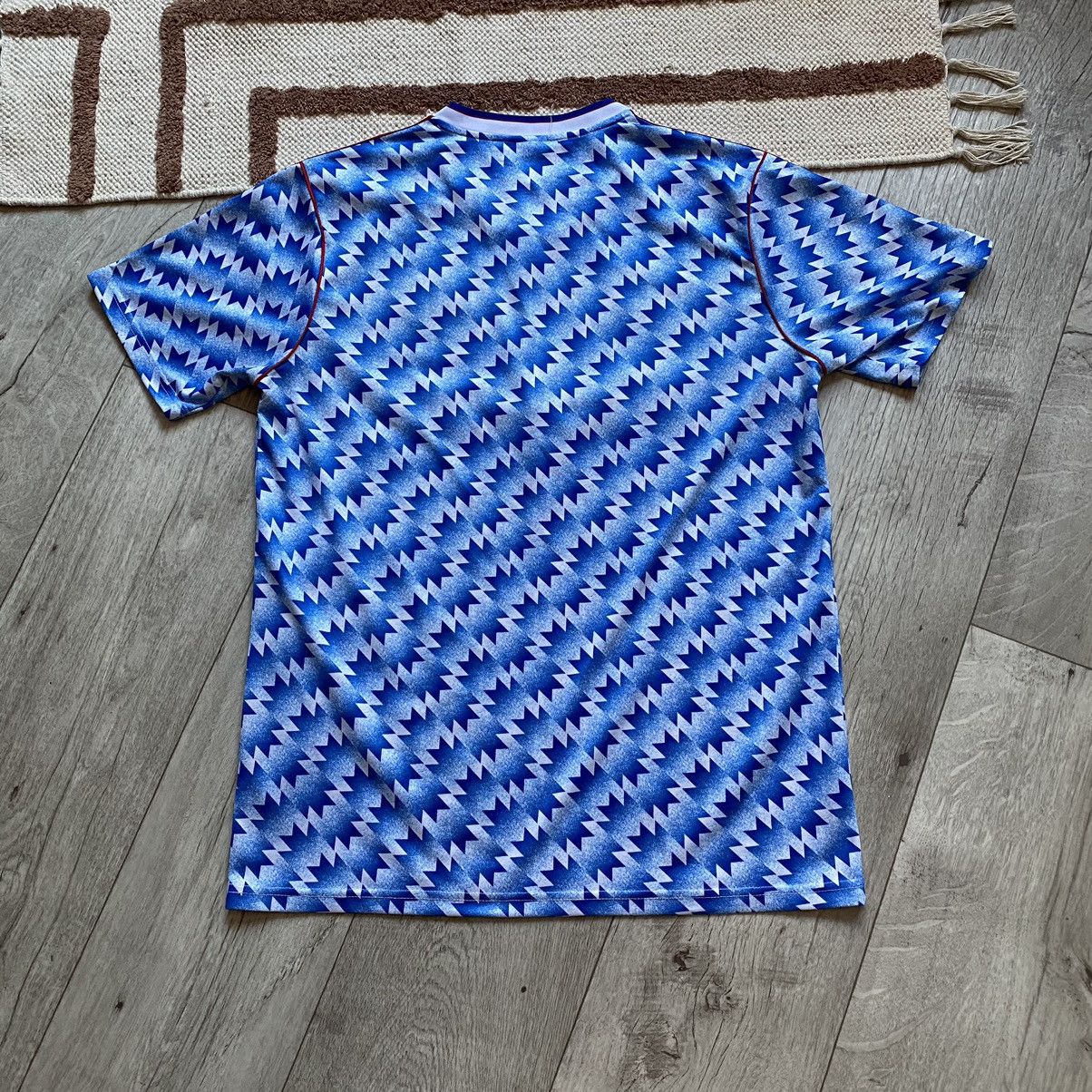 Adidas VINTAGE ADIDAS MANCHESTER UNITED SCARP JERSEY Size US M / EU 48-50 / 2 - 2 Thumbnail