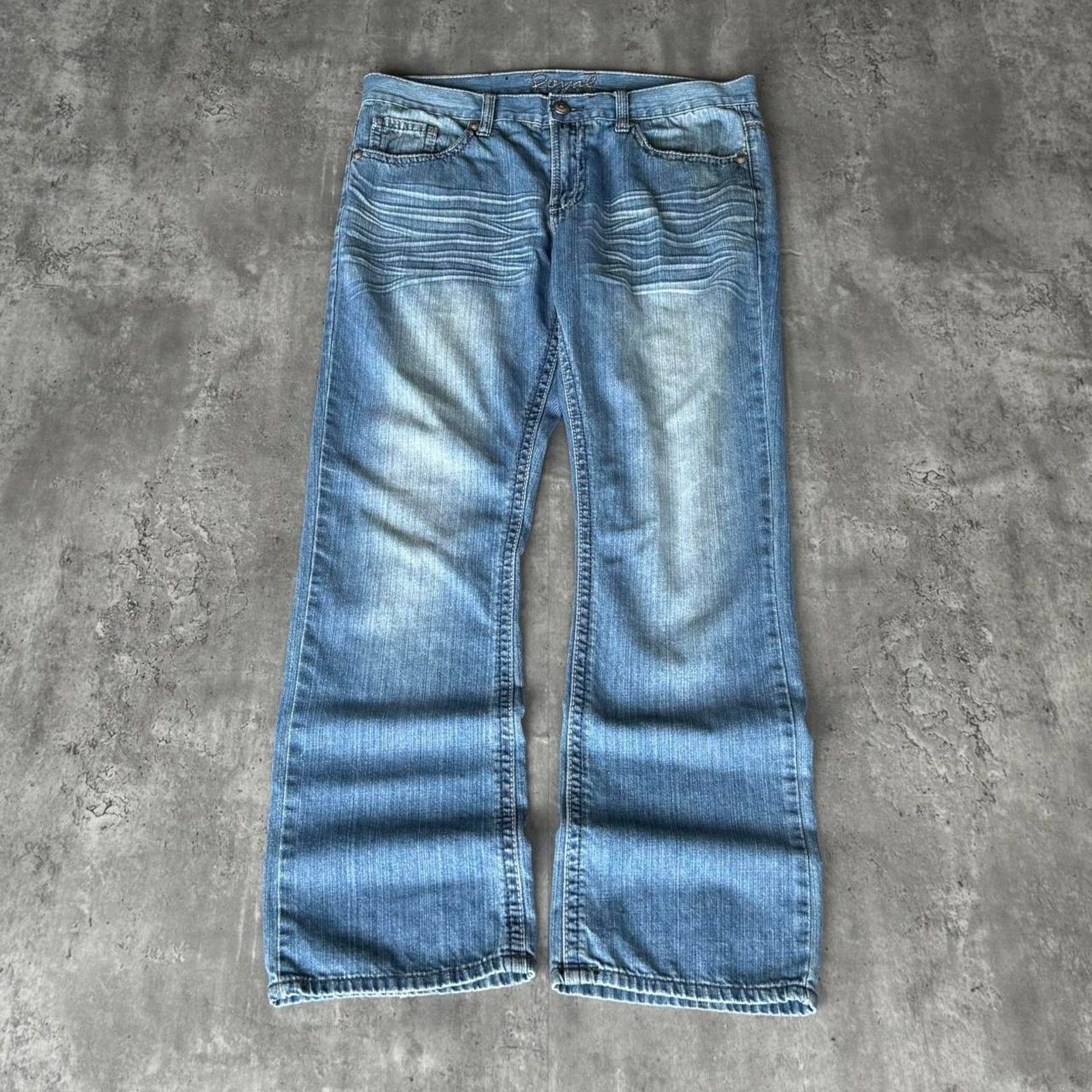 Japanese Brand × Vintage Vintage Y2K Royal Premium Embroidered Streetwear Denim Jeans Size US 34 / EU 50 - 2 Thumbnail