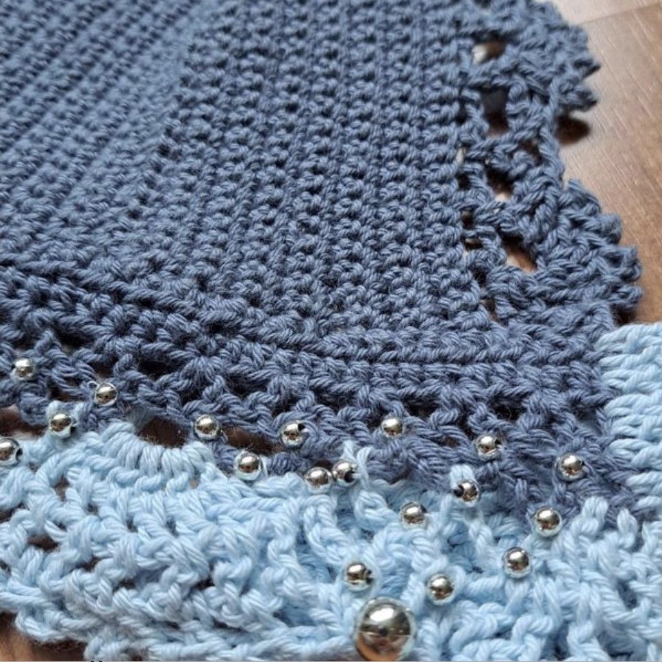 Handmade Crochet bralette Size M / US 6-8 / IT 42-44 - 2 Thumbnail