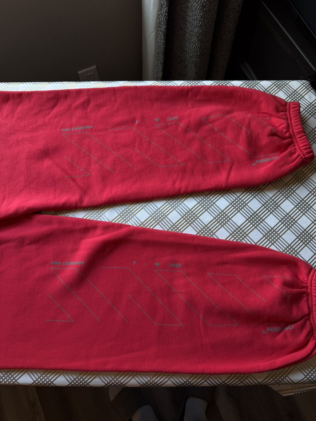 Off-White Off-White FW19/20 Red Sweatpants Size US 33 - 4 Thumbnail