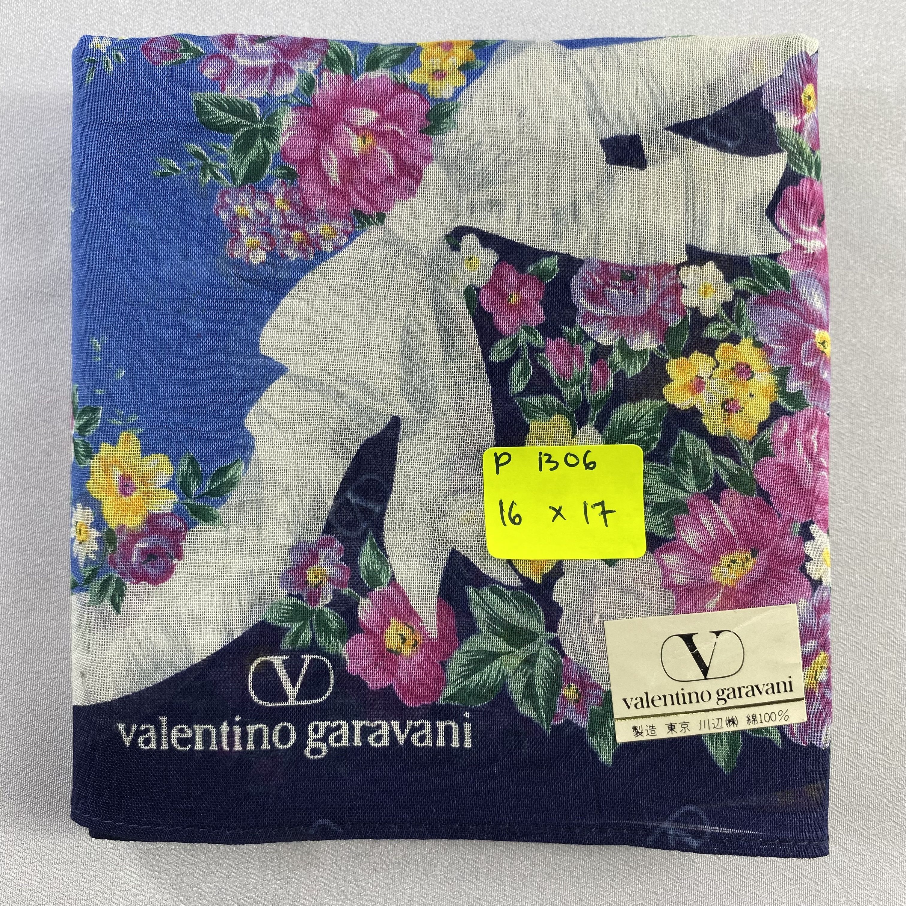 Valentino × Vintage NWT Valentino Garavani Handkerchief / Neckerchief-P1306 Size ONE SIZE - 5 Thumbnail