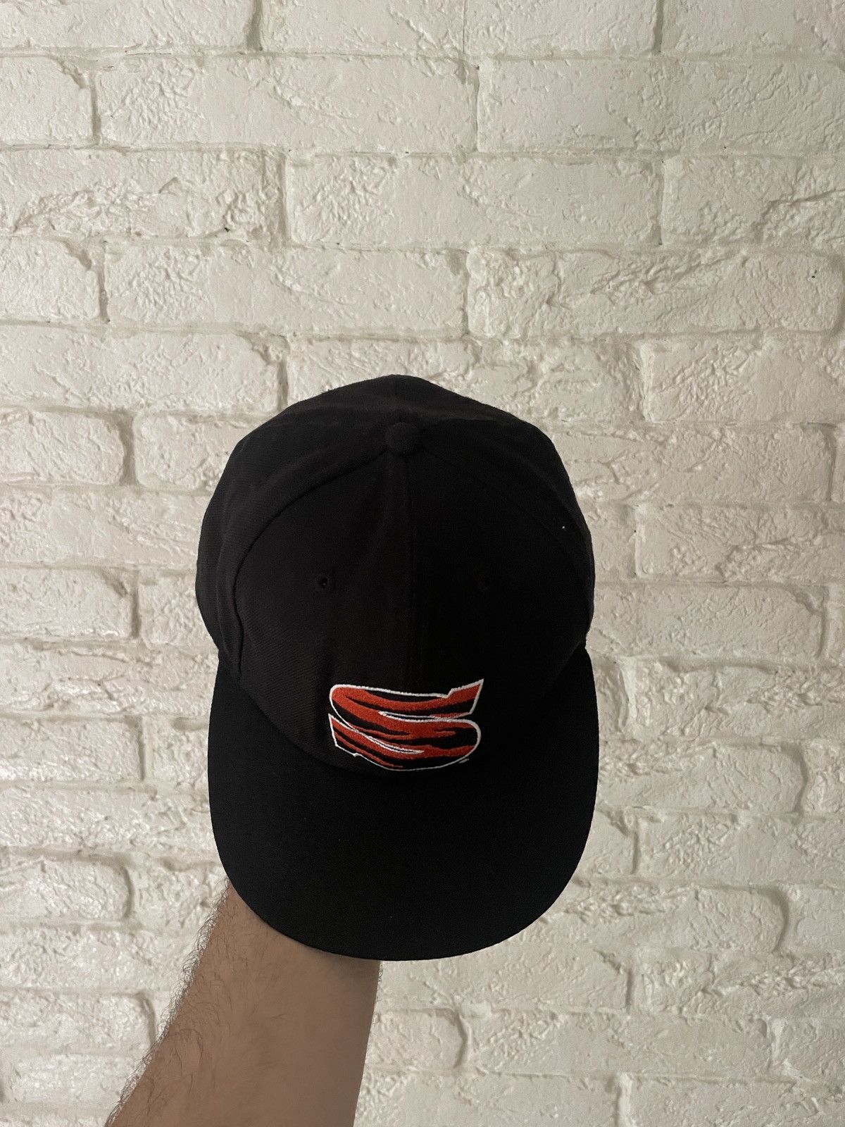 New Era × Supreme Supreme x New Era AW12 zebra hat Size ONE SIZE - 2 Thumbnail