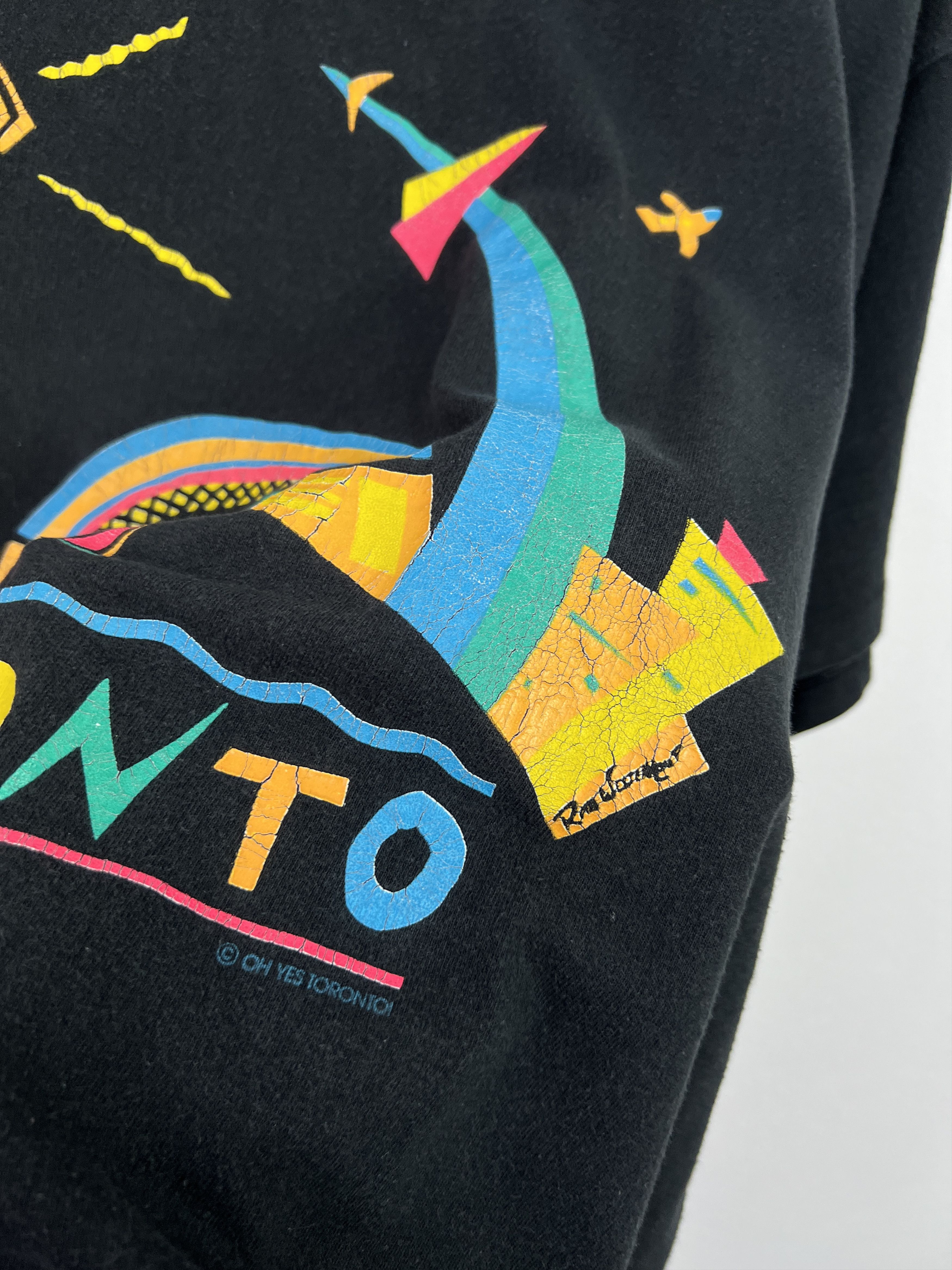 Fruit Of The Loom Vintage Toronto Skyline Shirt Neon Skydome Canada Over Print Size US XL / EU 56 / 4 - 4 Thumbnail