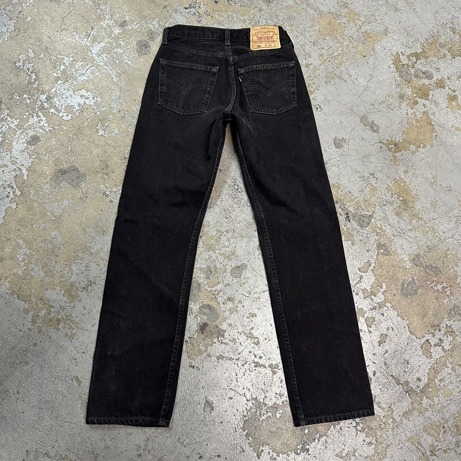 Levi's × Vintage Vintage Levi’s 501 Black Denim Jeans 29x30 Women Made In USA Size 30" / US 8 / IT 44 - 4 Thumbnail