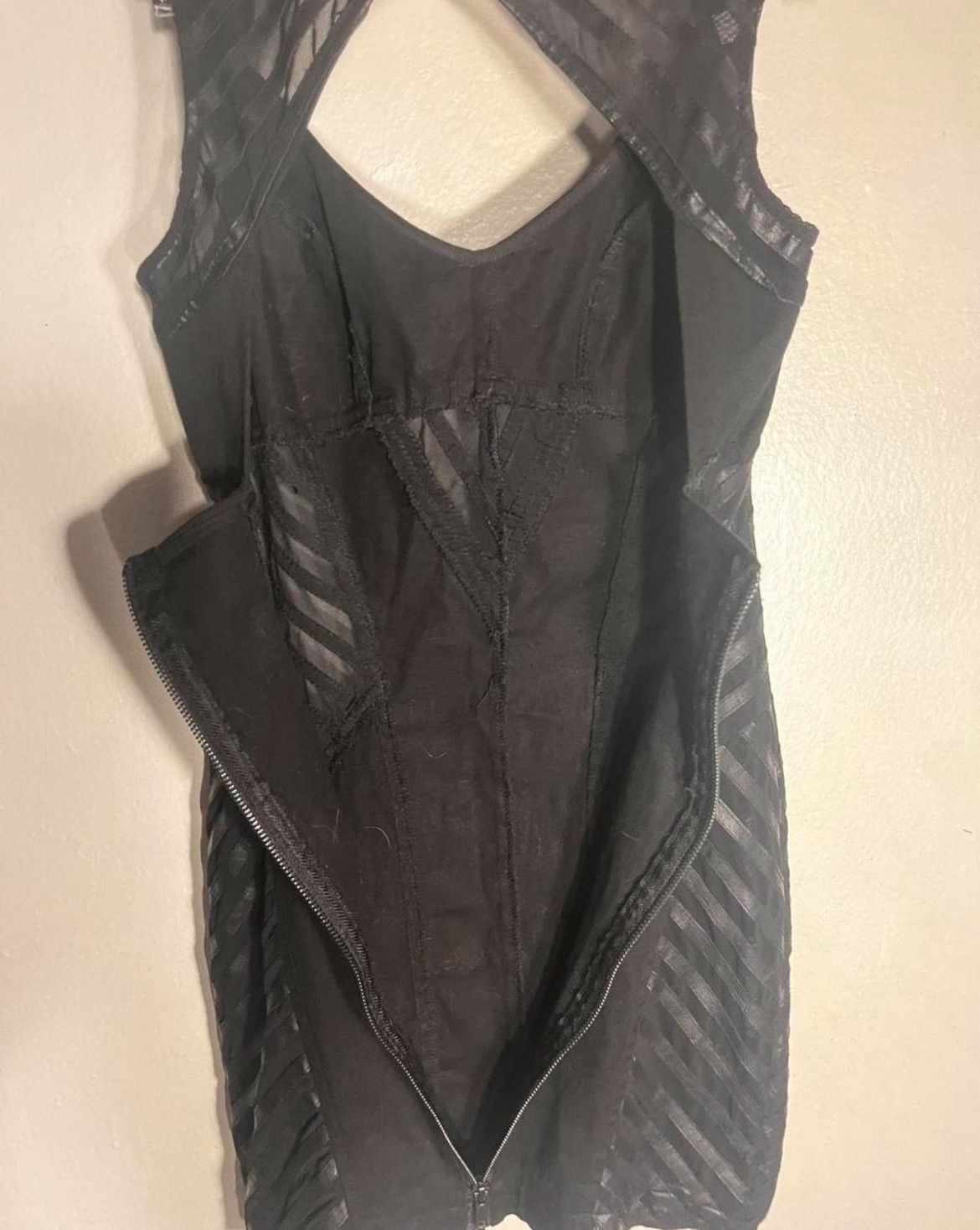 Lip Service LIP SERVICE SECRET SOCIETY MESH MINI DRESS BODYCON Size XS / US 0-2 / IT 36-38 - 5 Thumbnail