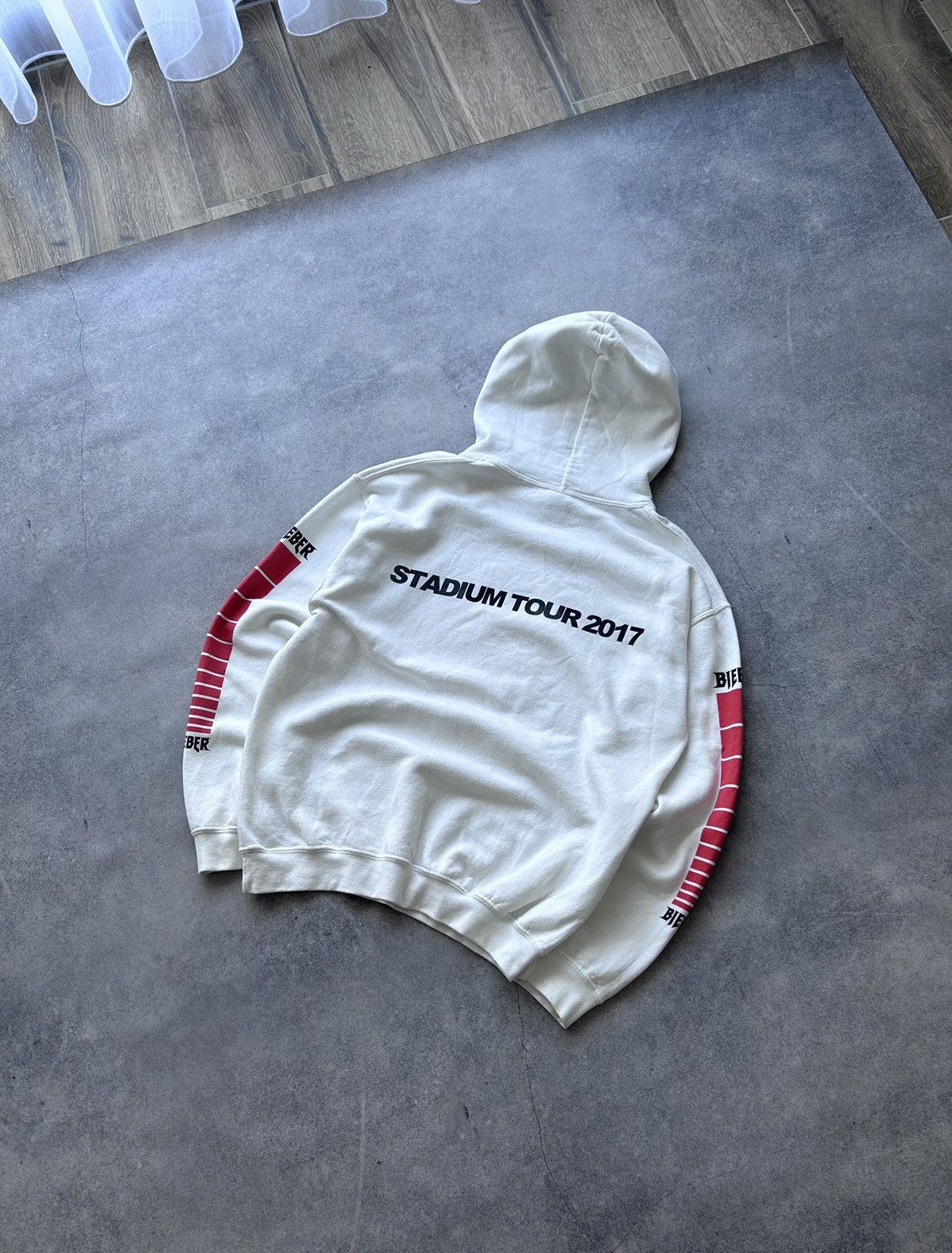 Justin Bieber × Vintage Justin Biber Tour hoodies big logo 2017 mens Size US M / EU 48-50 / 2 - 2 Thumbnail