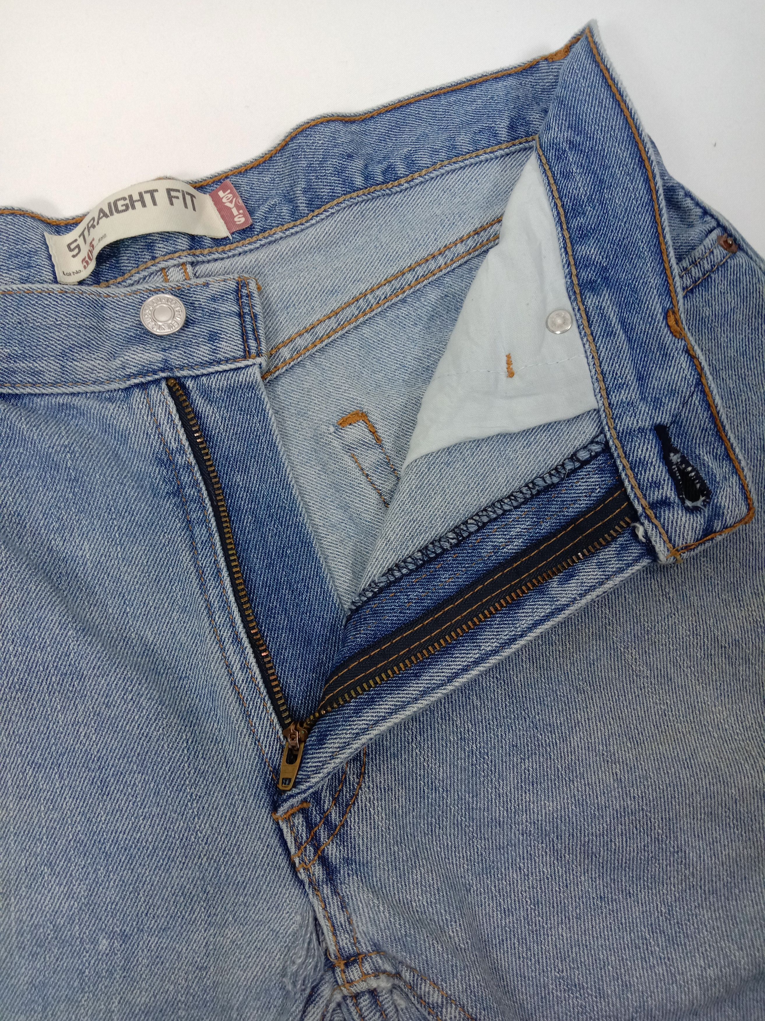 Levi's Vintage Levi's 505 Light Wash Jeans Straight Fit Denim Size US 32 / EU 48 - 9 Thumbnail