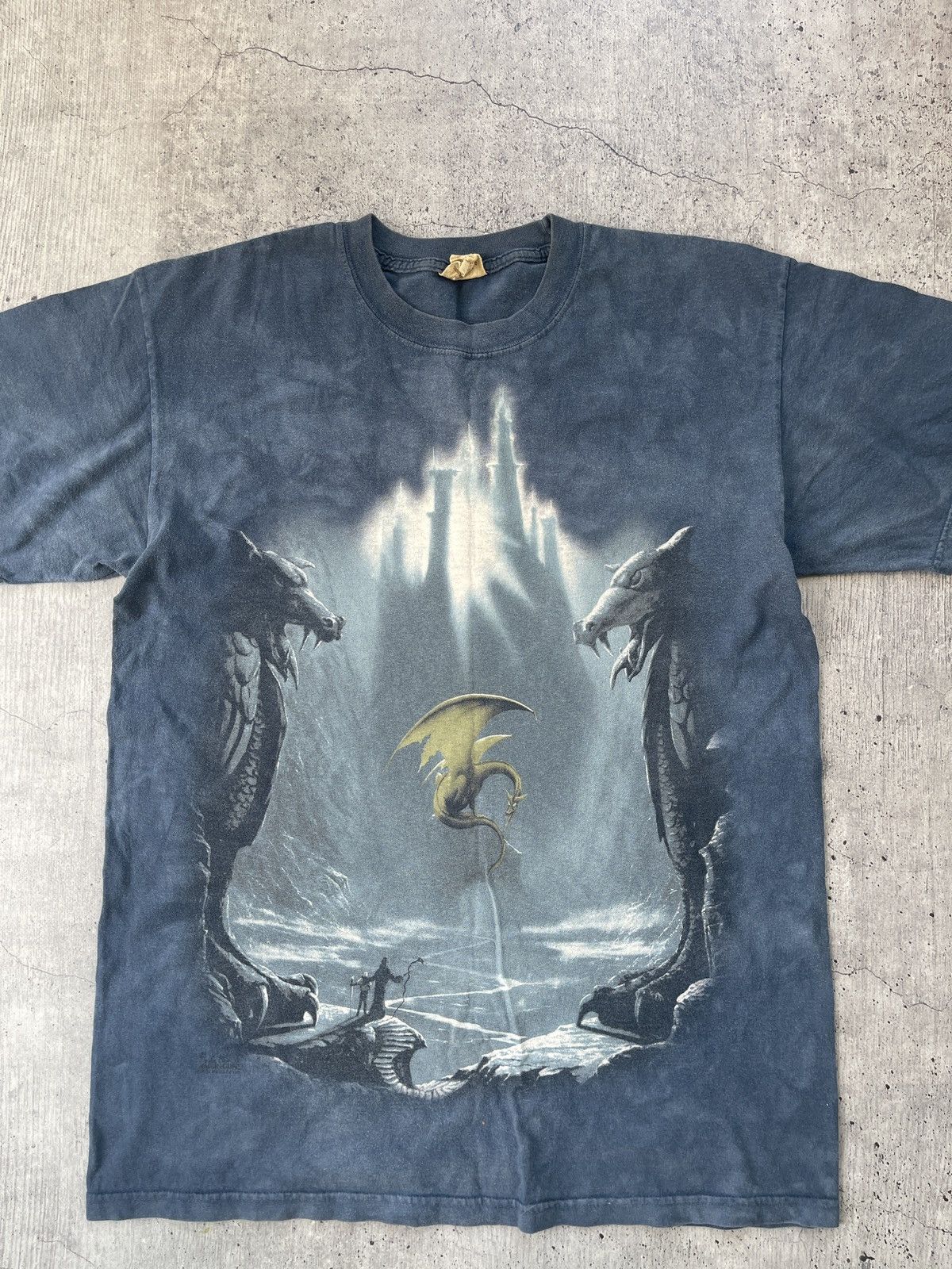 The Mountain × Vintage Vintage Y2K 2002 The Mountain Dragon Revelation t shirt Size US M / EU 48-50 / 2 - 3 Thumbnail