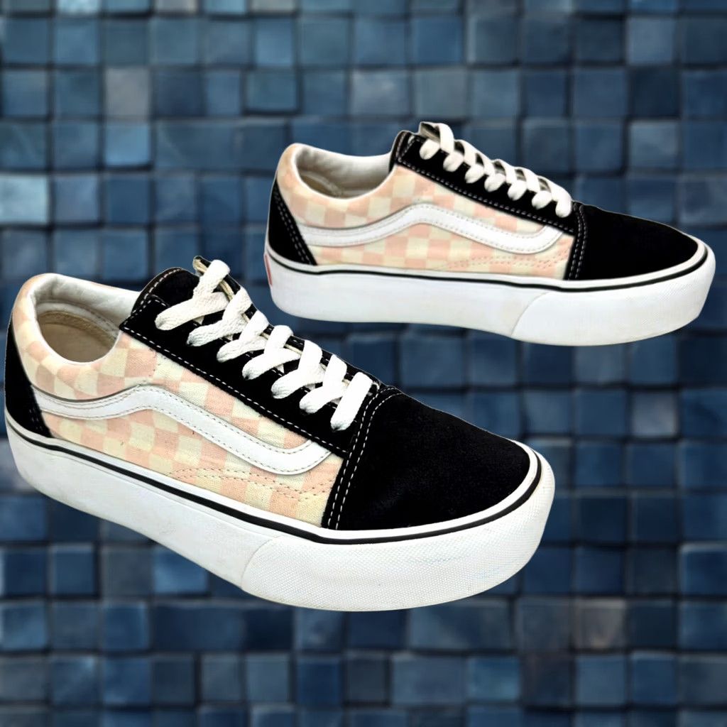 Vans VANS Checker Pink & Black Suede Low Top Sneaker Shoe Women 7 Lace Up Cap Toe, Vans Old Skool, Sneaker, 2021, Redefined Fit Size M / US 6-8 / IT 42-44 - 1 Thumbnail