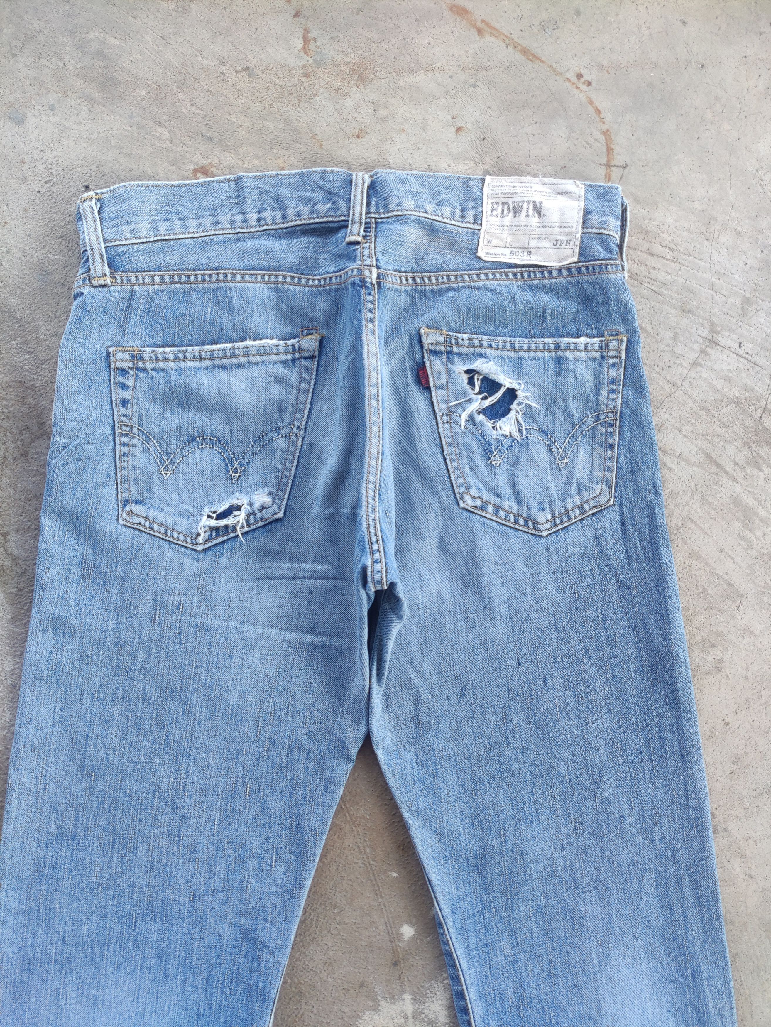 Edwin Vintage Edwin 503 Japan Distressed Faded Denim Jean Size US 34 / EU 50 - 11 Thumbnail