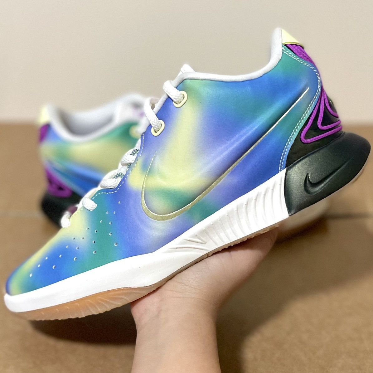 Nike Nike LeBron 21 SE Movie Night Basketball Size Women’s 8 Size US 8 / IT 38 - 1 Thumbnail