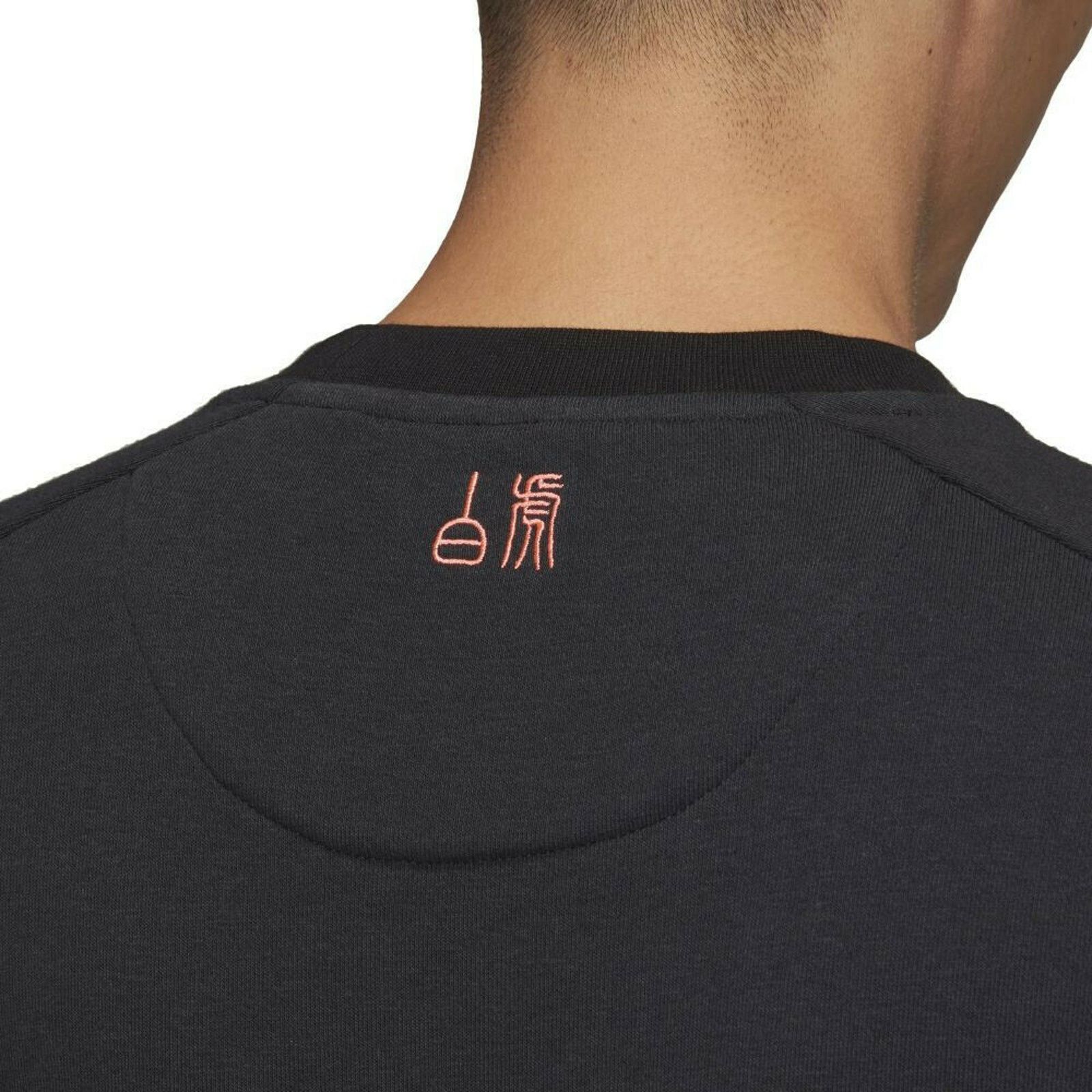 Adidas Adidas Juventus FC Chinese New Year Tiger Sweatshirt Small Size US S / EU 44-46 / 1 - 3 Thumbnail