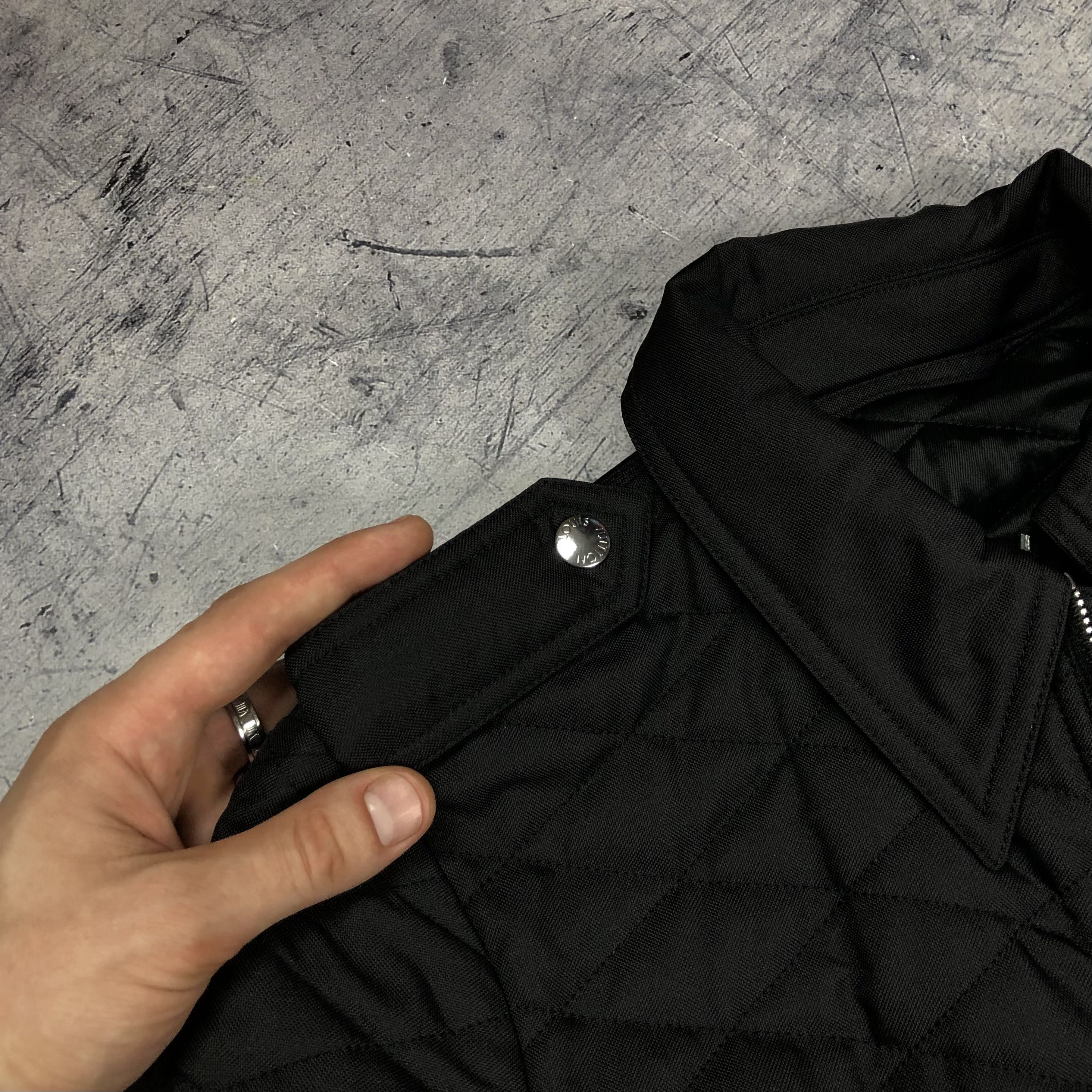 Louis Vuitton Louis Vuitton Paris Quilted Belted Ladies Coat Jacket rare Size XS / US 0-2 / IT 36-38 - 17 Thumbnail