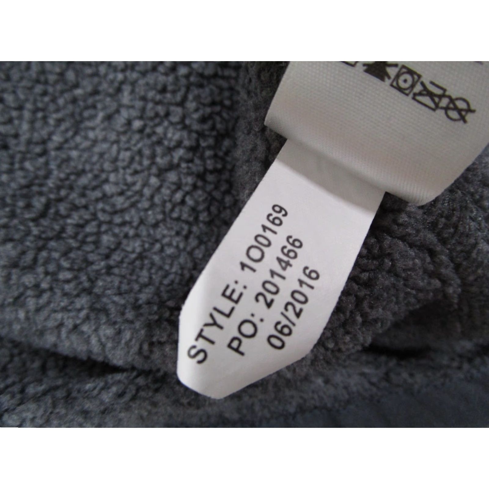 Vineyard Vines Vineyard Vines Vest Mens Medium Gray Fleece Full Zip Hike Travel Golf Work Size US M / EU 48-50 / 2 - 3 Thumbnail