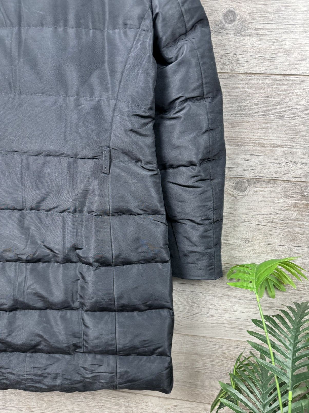Prada Prada Luxury Puffer down jacket with mink collar Size M / US 6-8 / IT 42-44 - 14 Thumbnail