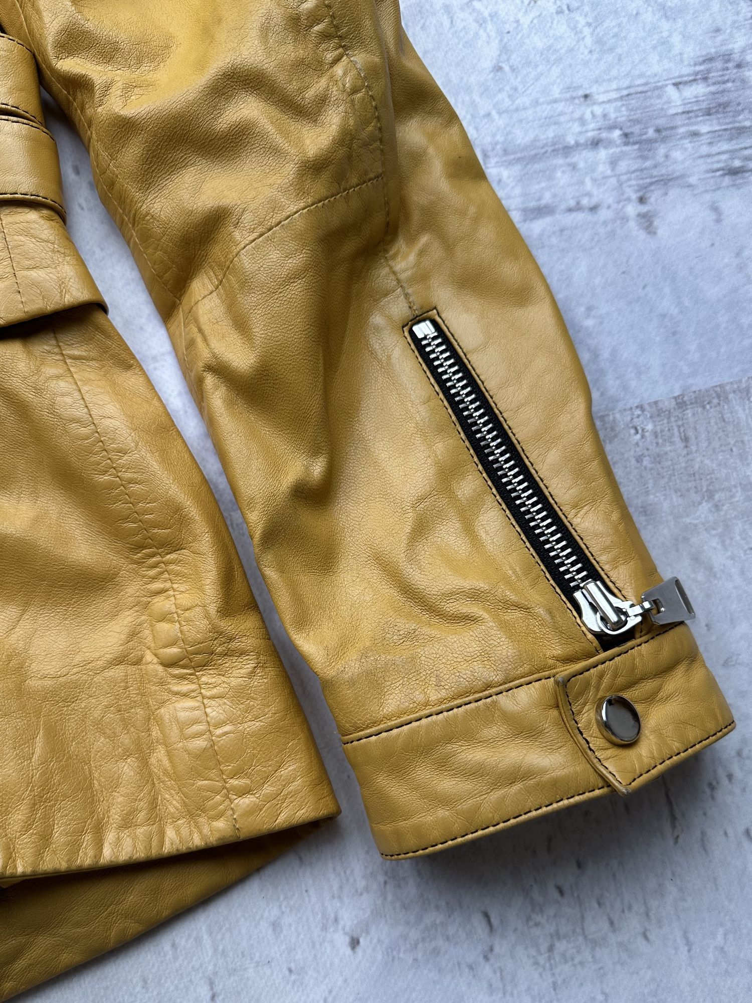 Vintage Vintage Leather Jacket With Bondage A472D15(245) Size M / US 6-8 / IT 42-44 - 9 Thumbnail