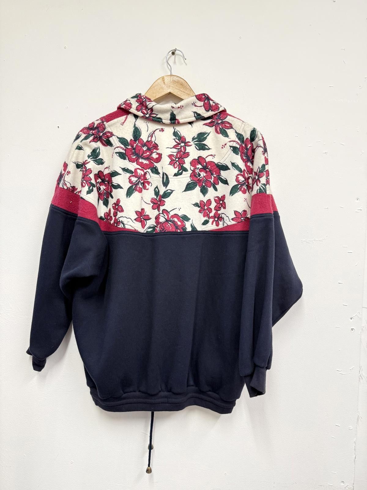 Marks & Spencer Vintage Floral Print and Navy Sweatshirt with Toggle Buttons Size L / US 10 / IT 46 - 4 Thumbnail