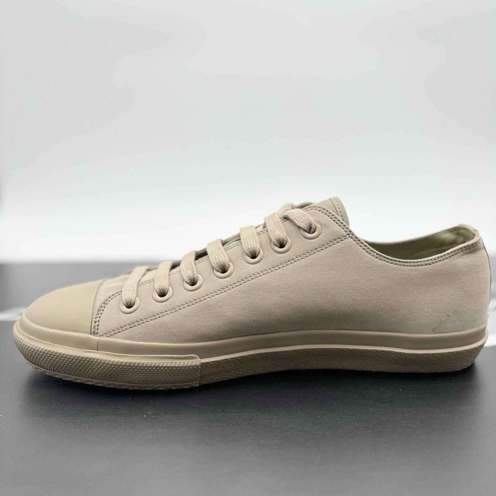 Burberry Burberry Gabardine Low Top ' Beige Red ' | SUPER CLEAN! Size US 11 / EU 44 - 4 Thumbnail
