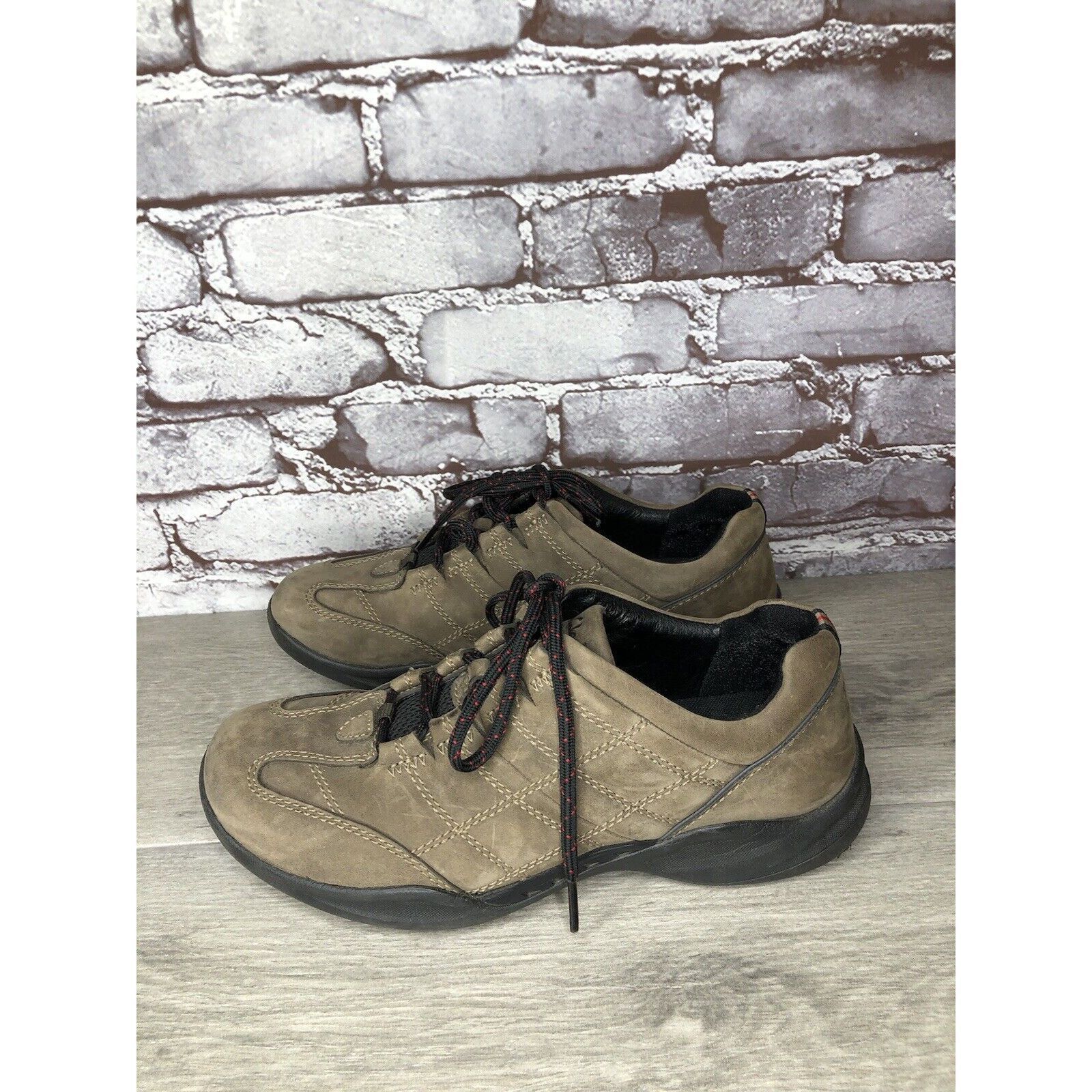 Clarks Clarks Wave Brown Suede Leather Casual Comfort Walking Shoes Size US 7.5 / EU 40-41 - 1 Thumbnail