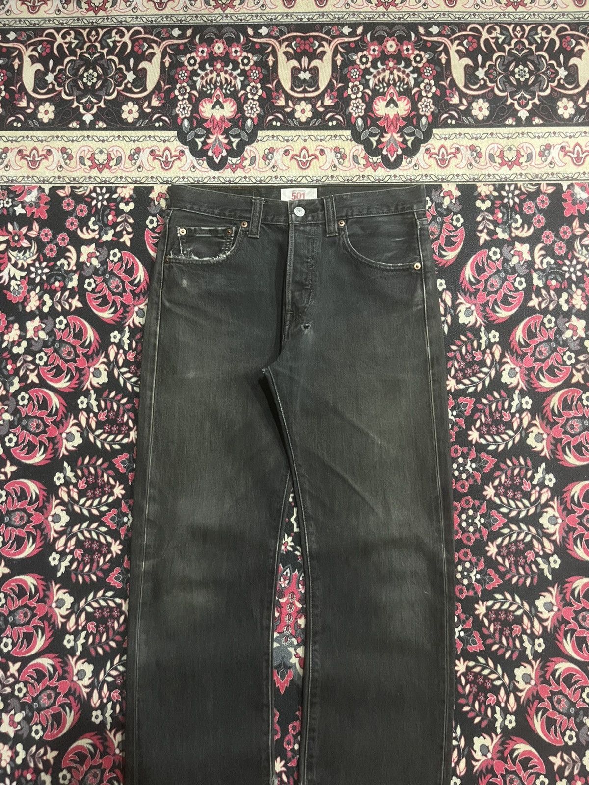 Levi's Vintage Y2K Levi’s 501 Black Faded Washed Frayed Leg Jeans Size US 29 - 3 Thumbnail