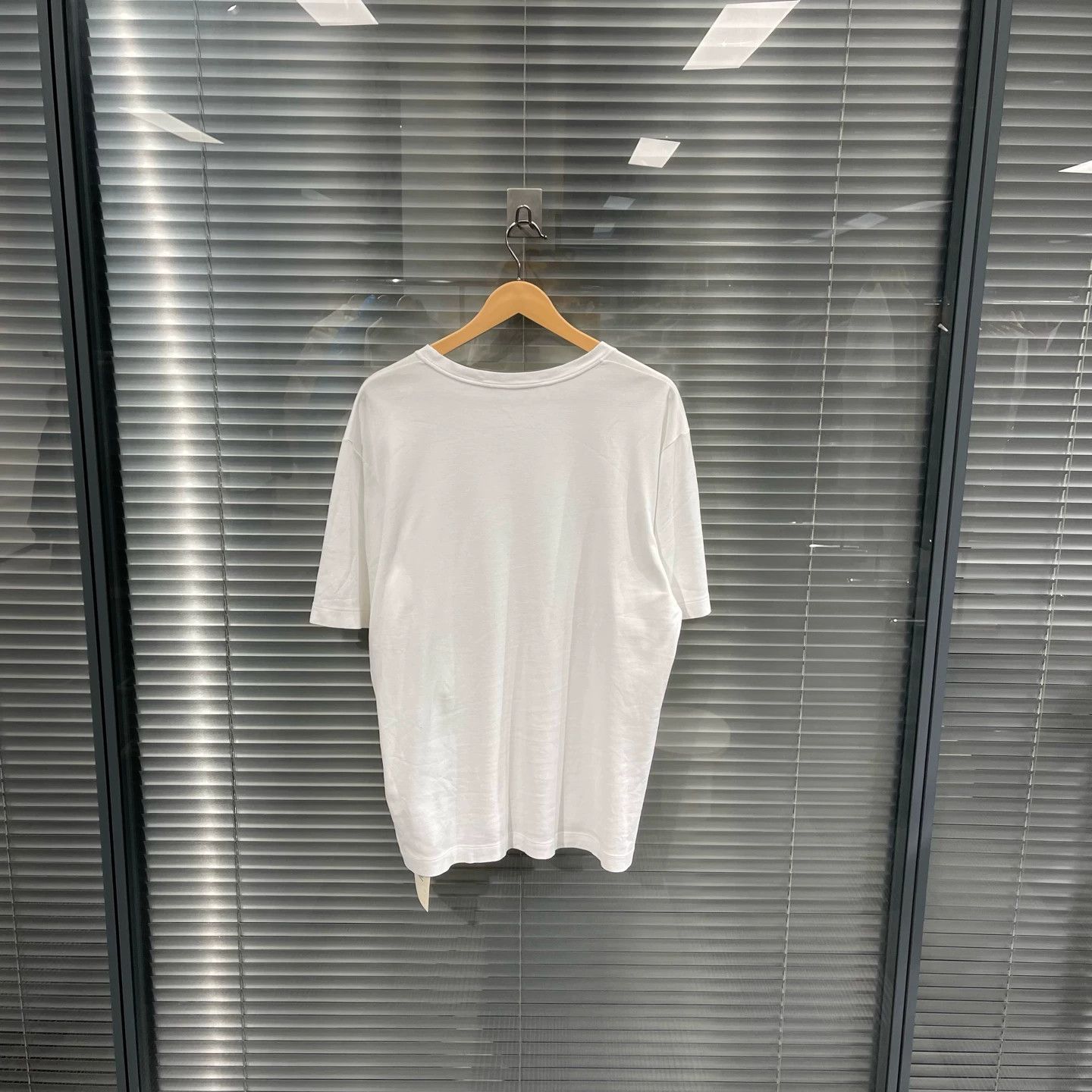 Louis Vuitton Louis Vuitton Damier Slogan T-shirt L 95 New Size US L / EU 52-54 / 3 - 2 Thumbnail