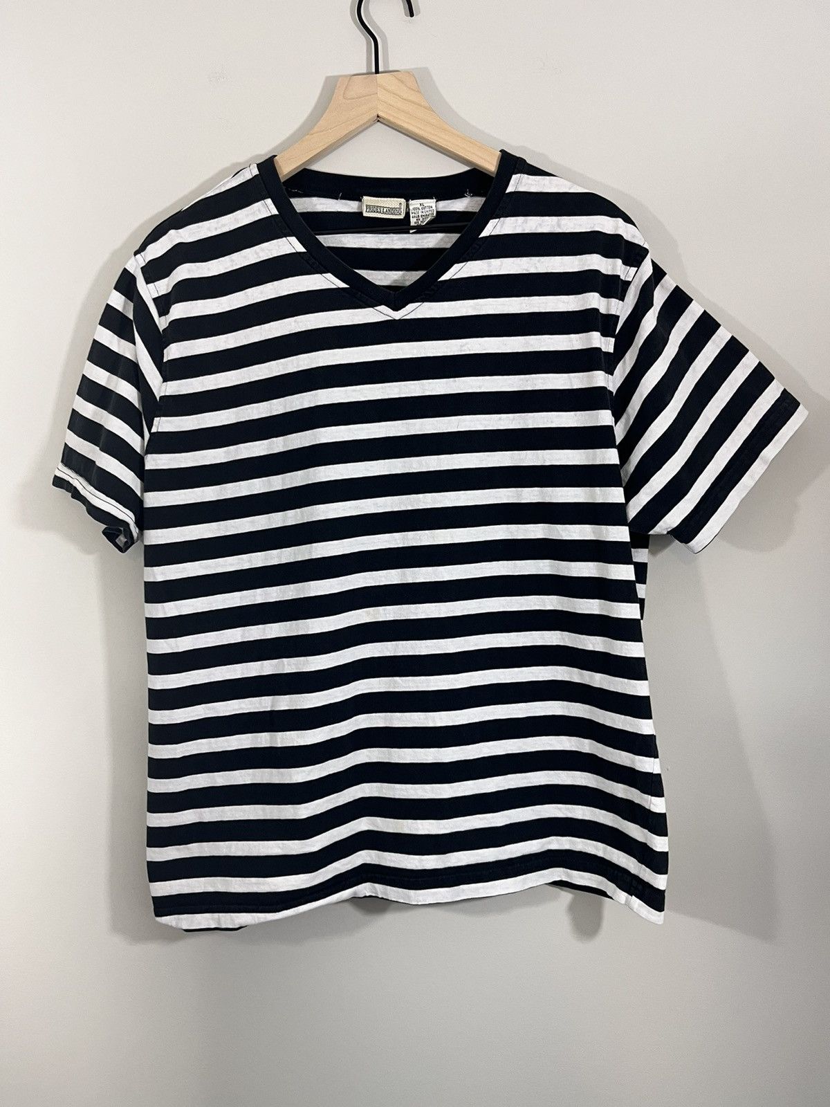 Vintage Basic Blank Prisoner Stripe V Neck Y2K Tee Size US XL / EU 56 / 4 - 1 Thumbnail