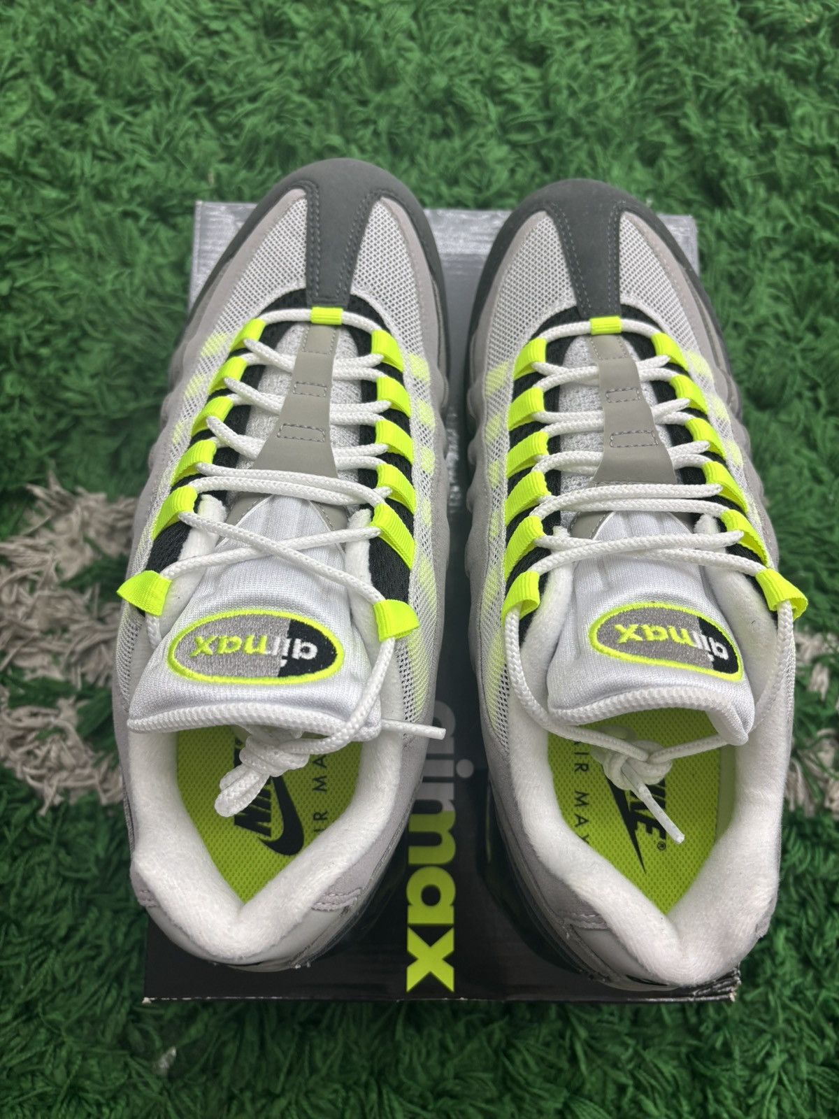 Nike ✅Nike Air Max 95 OG Neon Size 11M Size US 11 / EU 44 - 6 Thumbnail