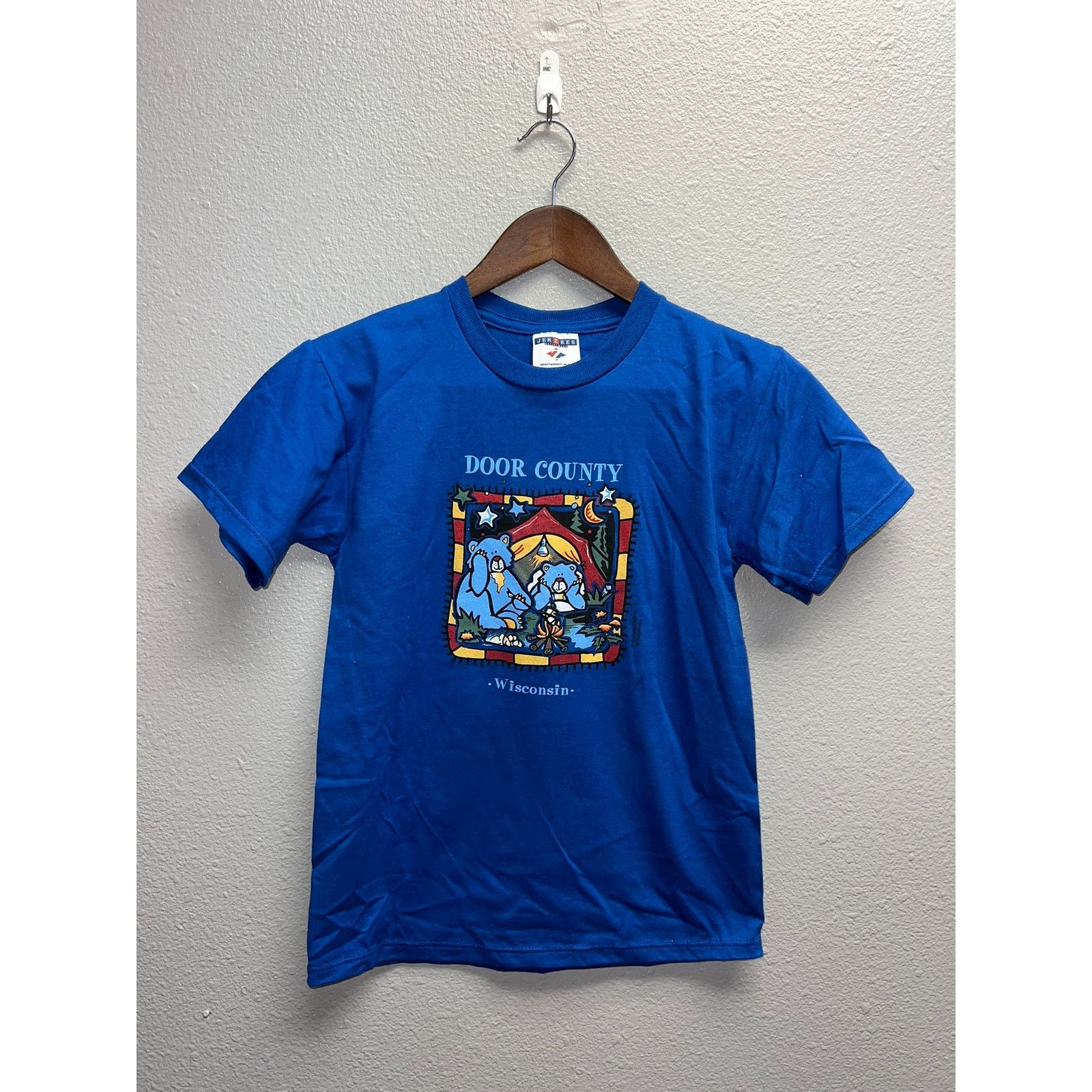 Jerzees Youth Wisconsin Shirt Door County Bears Campfire Top Tee M Size M / US 6-8 / IT 42-44 - 1 Thumbnail