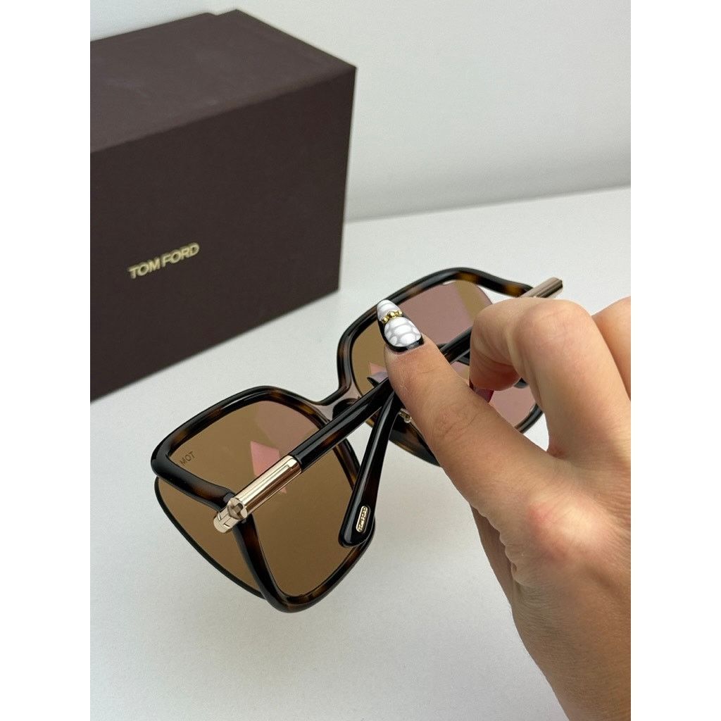 Tom Ford NEW Tom Ford FT1089 Solange Square Sunglasses Dark Brown Size ONE SIZE - 7 Thumbnail