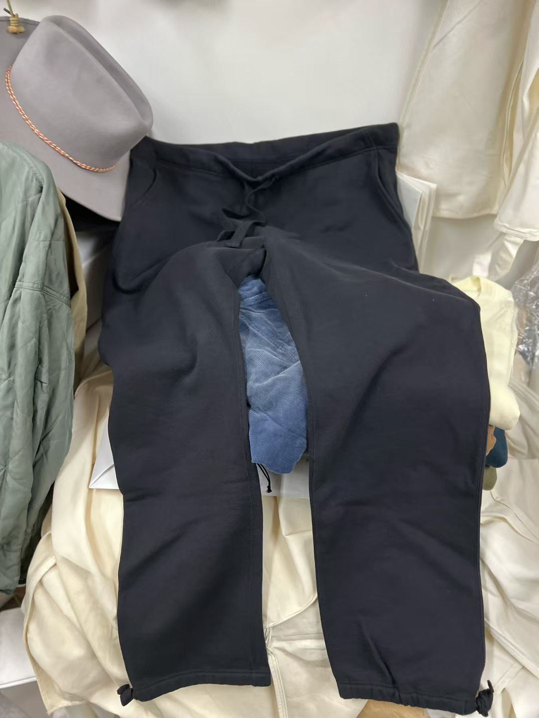 Visvim VISVIM ICT SWEAT PANTS BLACK Size US 30 / EU 46 - 1 Thumbnail
