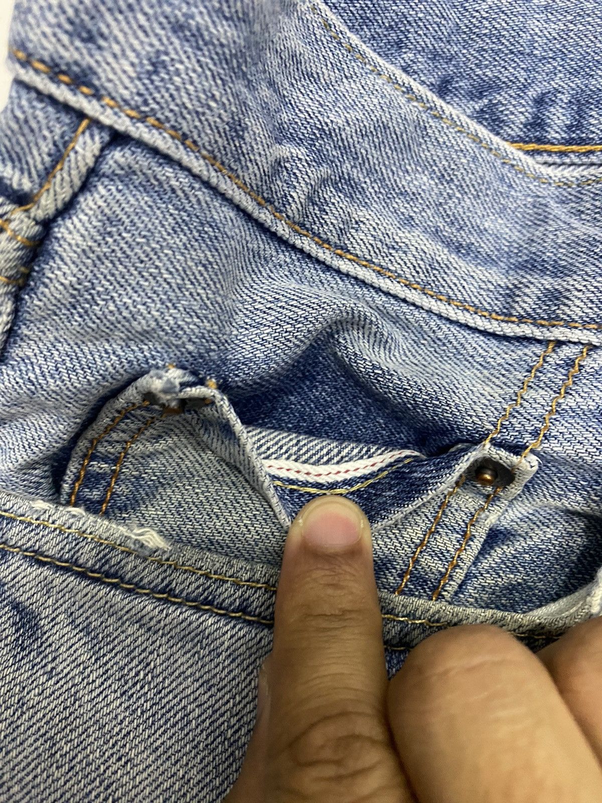 Japanese Brand × Jun Takahashi UNIQLO JAPAN SELVEDGE DISTRESSED BAGGY DENIM JEANS Size US 33 - 8 Thumbnail