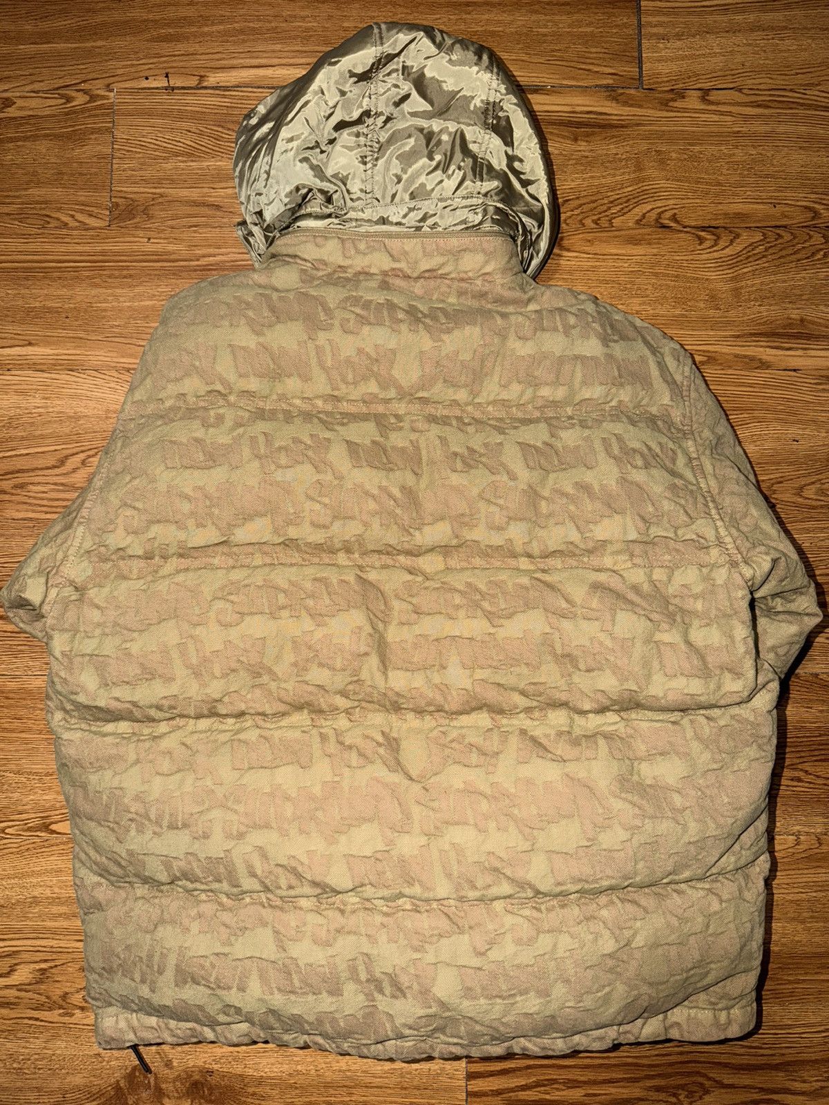 Supreme Supreme Fat Tip Jacquard Denim Puffer Jacket Olive Size L Size US L / EU 52-54 / 3 - 4 Thumbnail