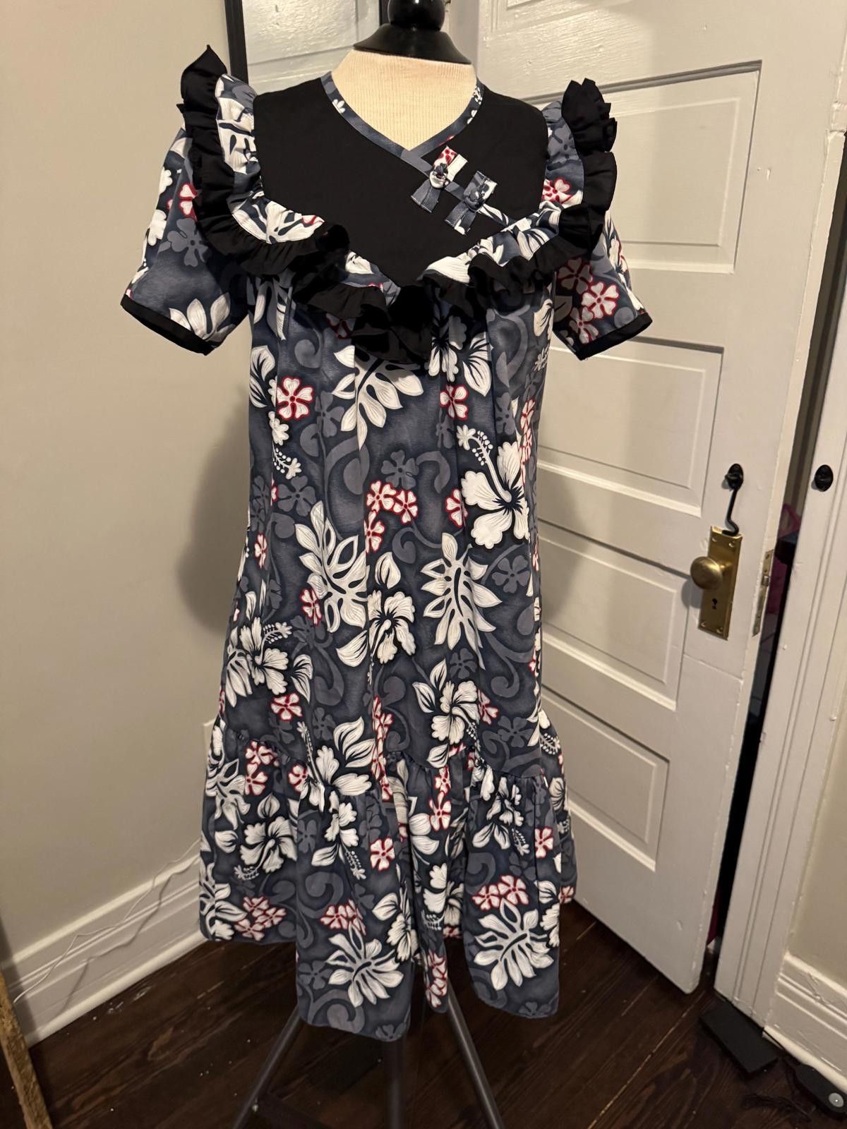 Designer VTG JaneM Floral tiki Hawaiian Dress with Ruffles Size S / US 4 / IT 40 - 1 Thumbnail