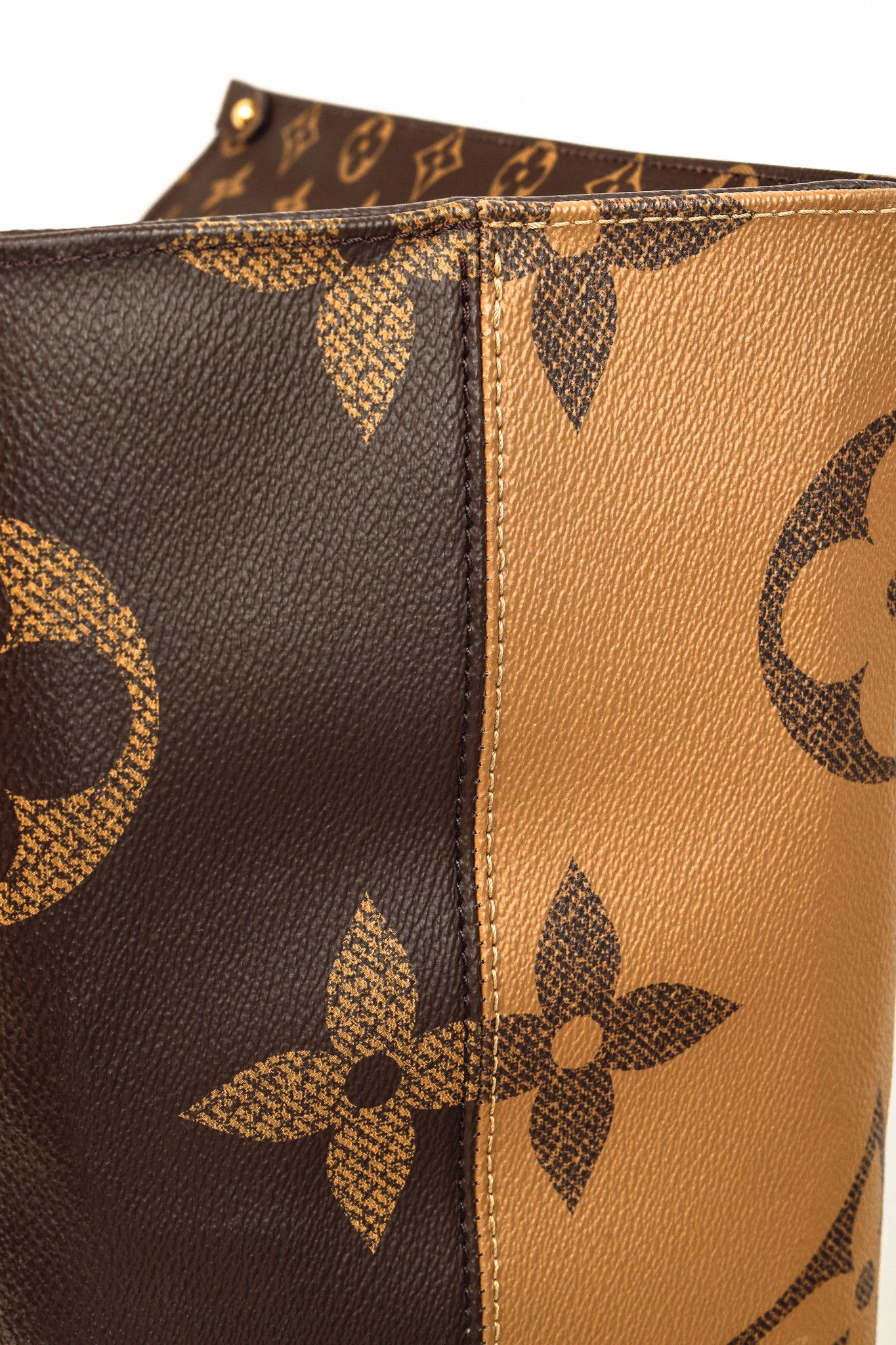 Louis Vuitton Louis Vuitton OnTheGo GM Monogram Giant Canvas Tote Size ONE SIZE - 5 Thumbnail