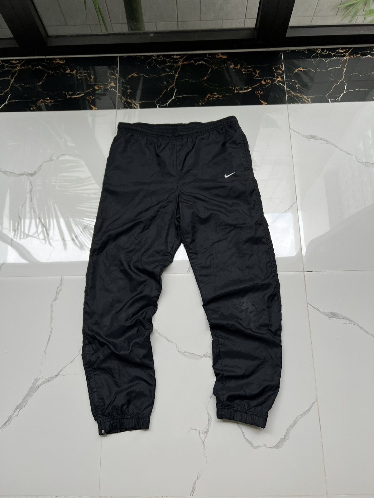 Nike × Vintage 90's NIKE Y2K BAGGY RETRO RARE SWOOSH LOGO TRACK PANTS Size US 32 / EU 48 - 1 Thumbnail