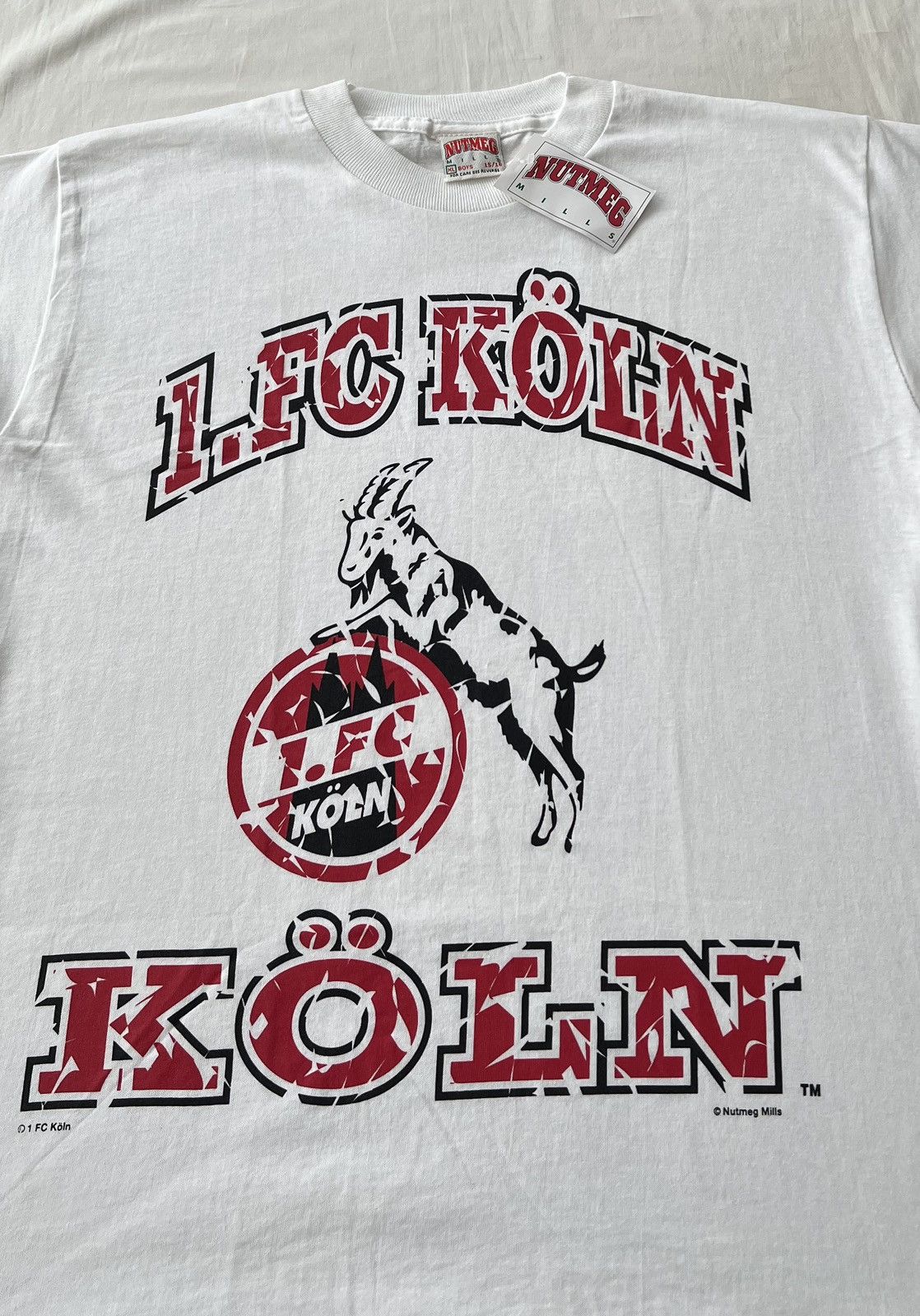Vintage Vintage 90s FC Koln Soccer Football Nutmeg T-shirt Size US L / EU 52-54 / 3 - 3 Thumbnail