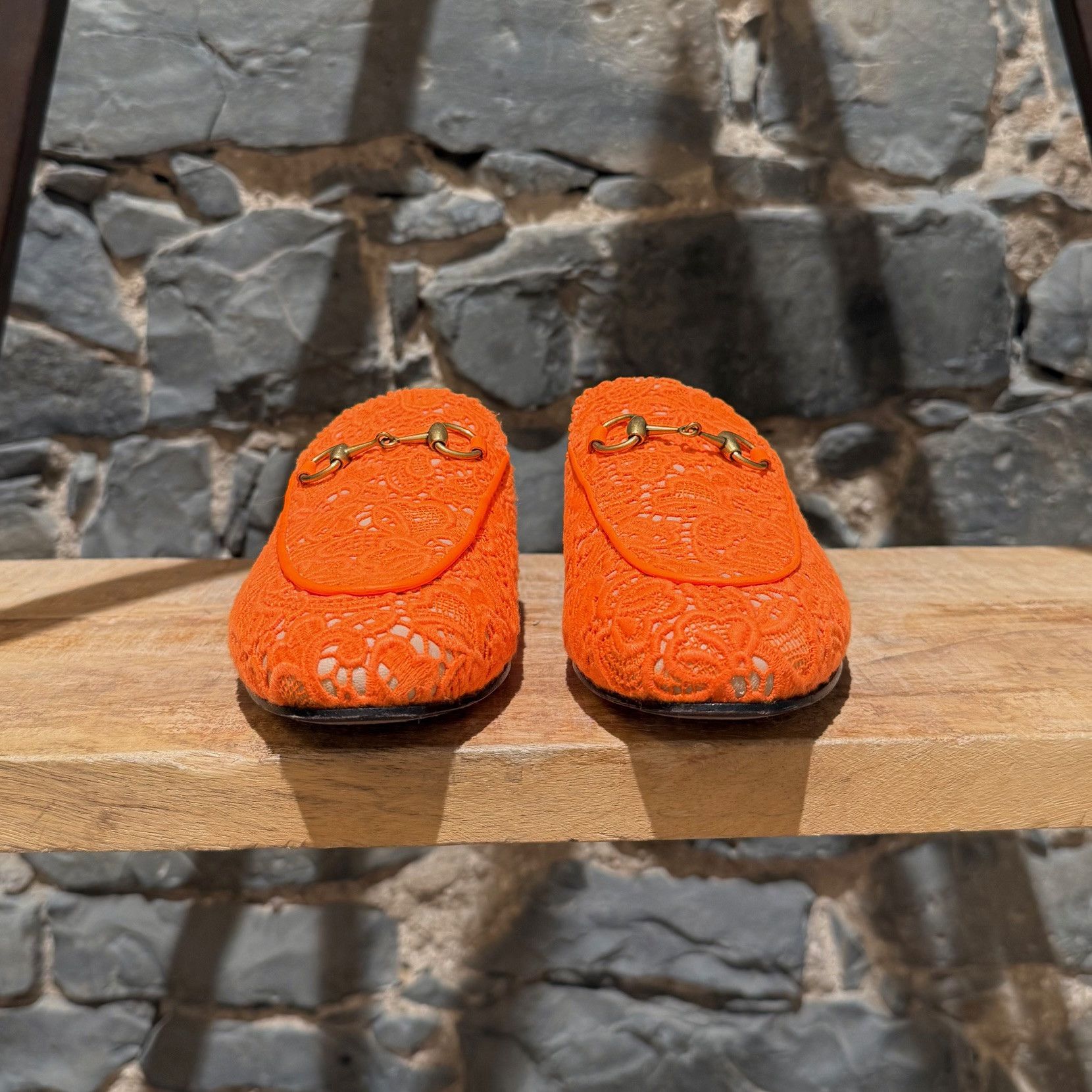 Gucci Gucci Neon Orange Lace Princetown Slippers Size US 7.5 / IT 37.5 - 2 Thumbnail