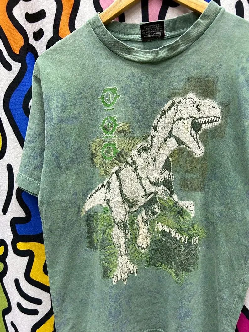 Vintage Vintage 2001 Jurassic Park Movie tshirt size S Size US S / EU 44-46 / 1 - 1 Thumbnail