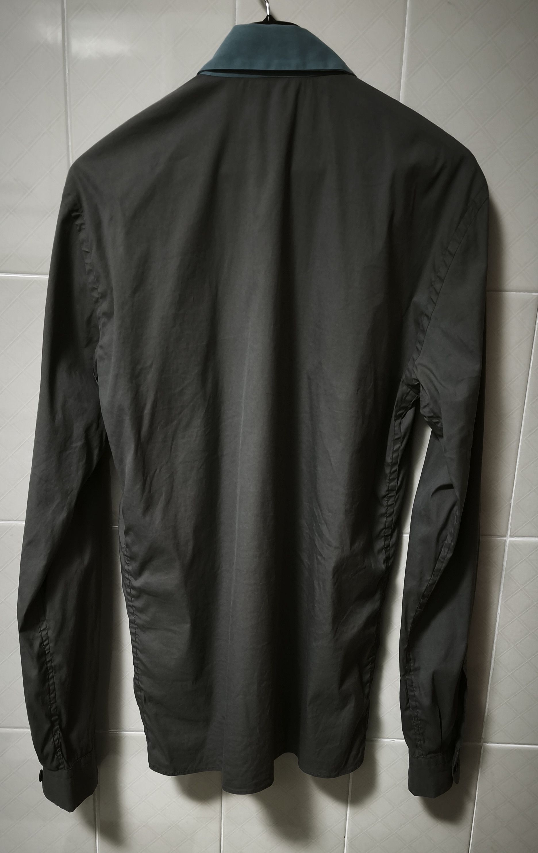 Prada FW2011 - Gray shirt with black and light blue details Size US M / EU 48-50 / 2 - 9 Thumbnail