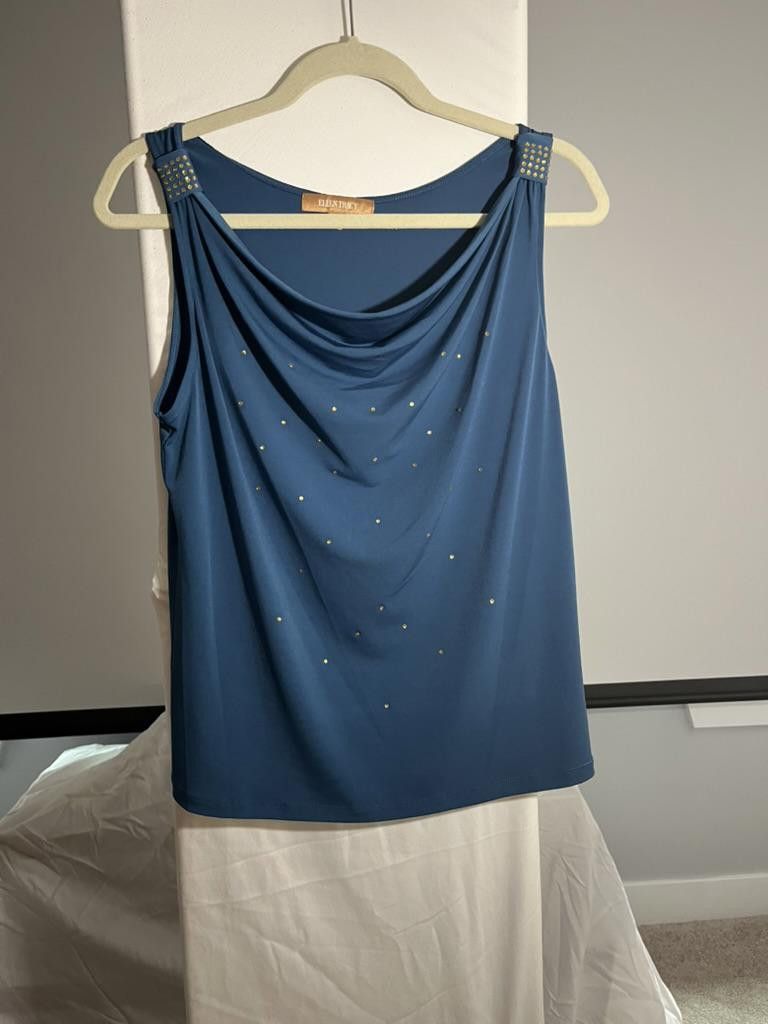 Designer Elegant Ellen Tracy Cowl Neck Top with Embellishments Size M / US 6-8 / IT 42-44 - 1 Thumbnail
