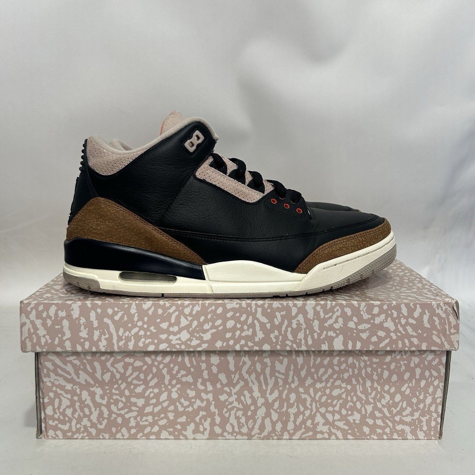 Jordan Brand Nike Air Jordan 3 Retro OG “Desert Elephant” Size US 13 / EU 46 - 4 Thumbnail