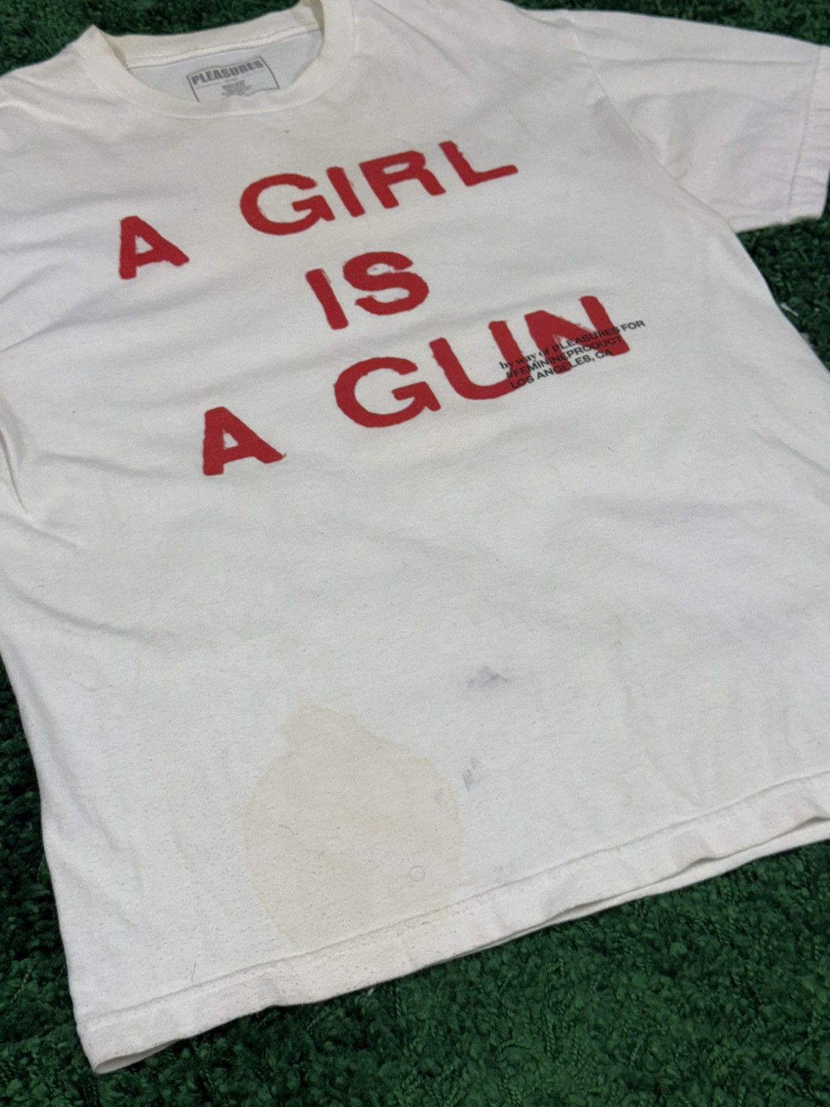 Pleasures Pleasures Now A Girl Is A Gun Tee Shirt White Large Size US L / EU 52-54 / 3 - 2 Thumbnail