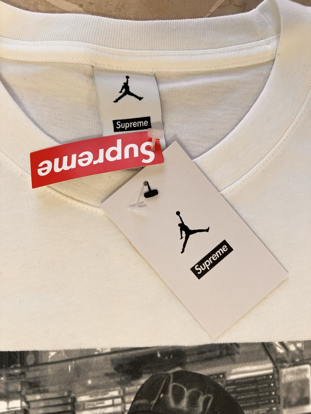 Jordan Brand M Supreme Jordan Biggie Notorious BIG tee Tshirt white photo Size US M / EU 48-50 / 2 - 4 Thumbnail