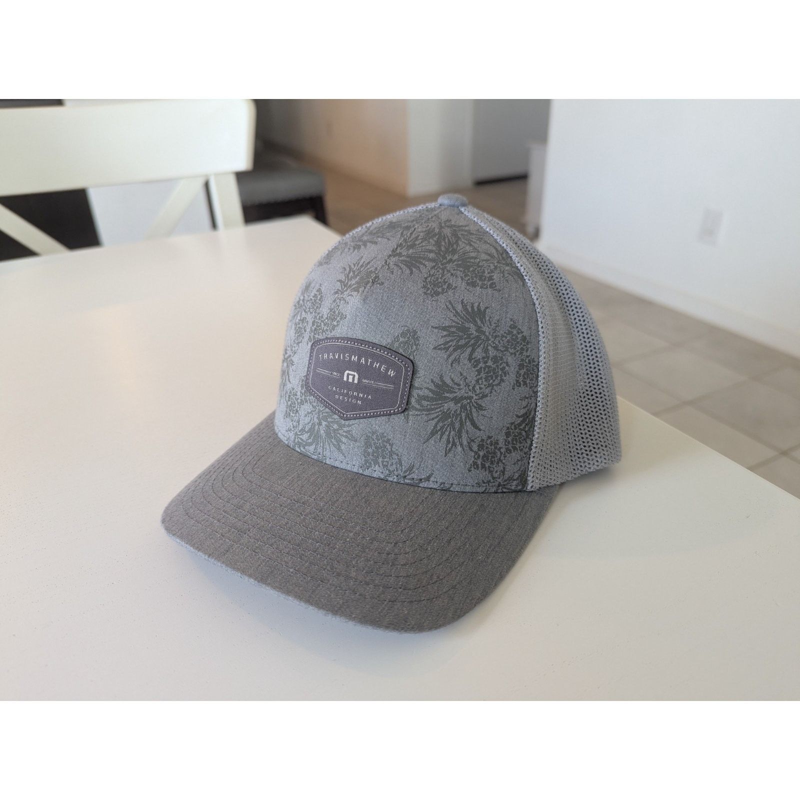 TravisMathew Travis Mathew Golf Hat Snapback Mesh Pineapple Grey Size ONE SIZE - 1 Thumbnail